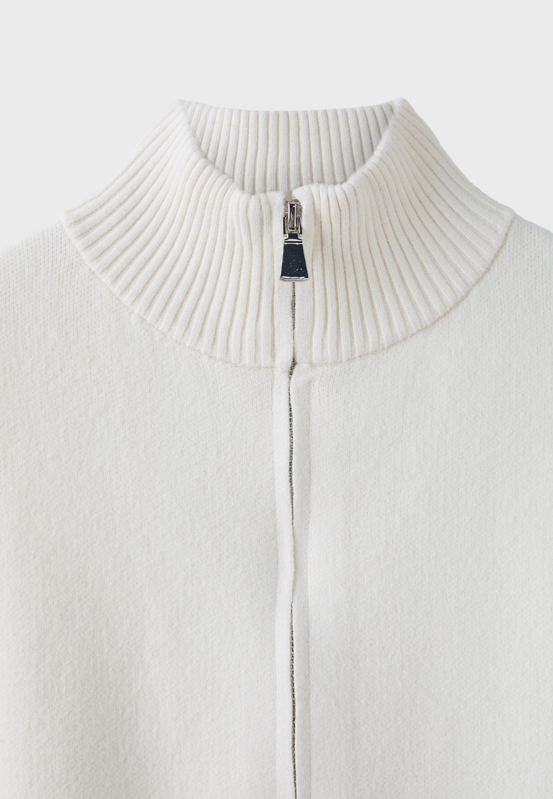 Knit vest with padded shoulders and zip — Ice