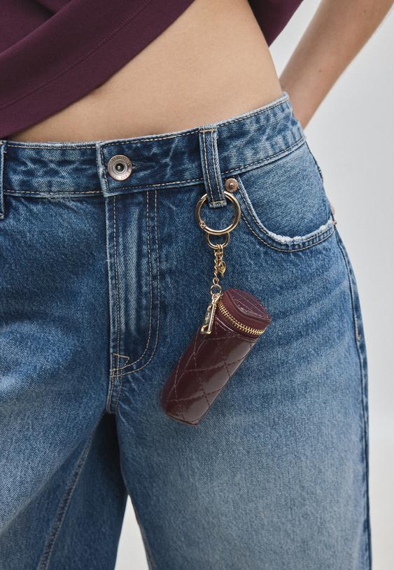 Stradivarius Quilted Pouch Charm Burgundy Os
