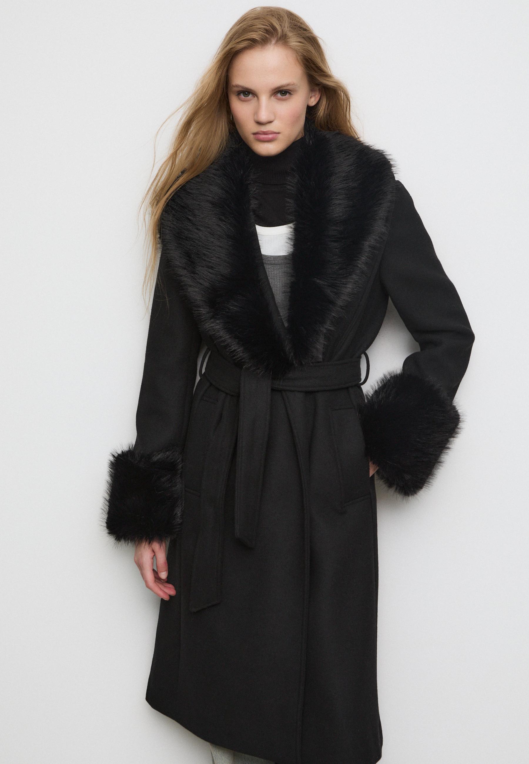 Long coat with faux fur detail - Women's fashion | Stradivarius