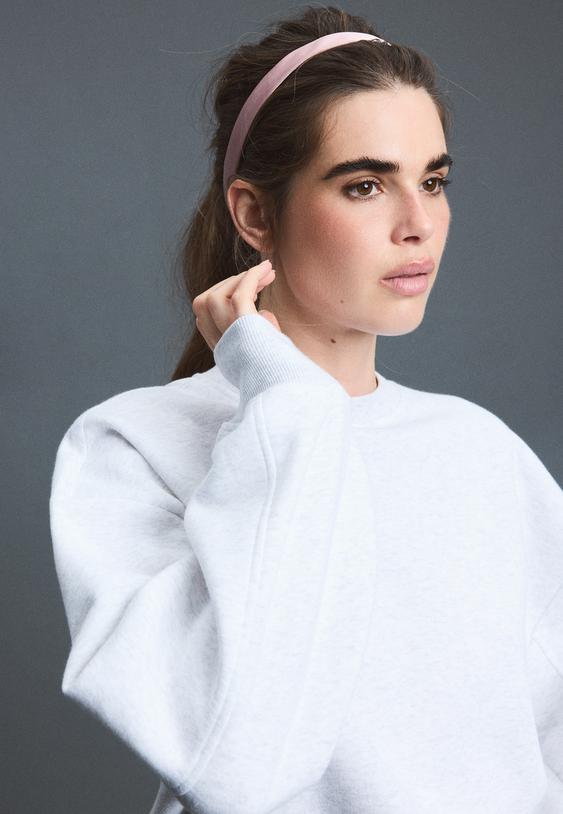 basic sweatshirt