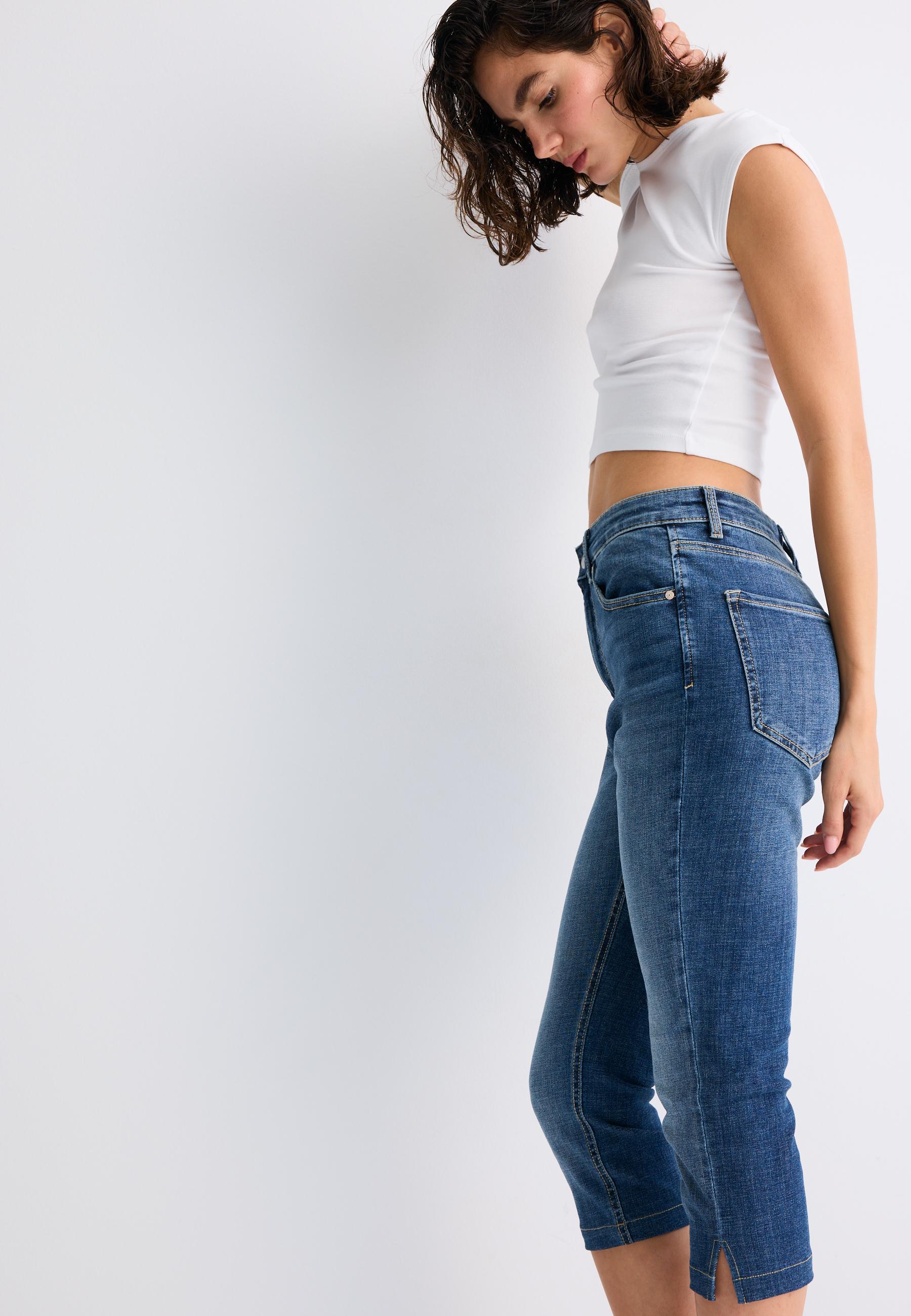 Capri jeans — MEDIUM BLUE DENIM