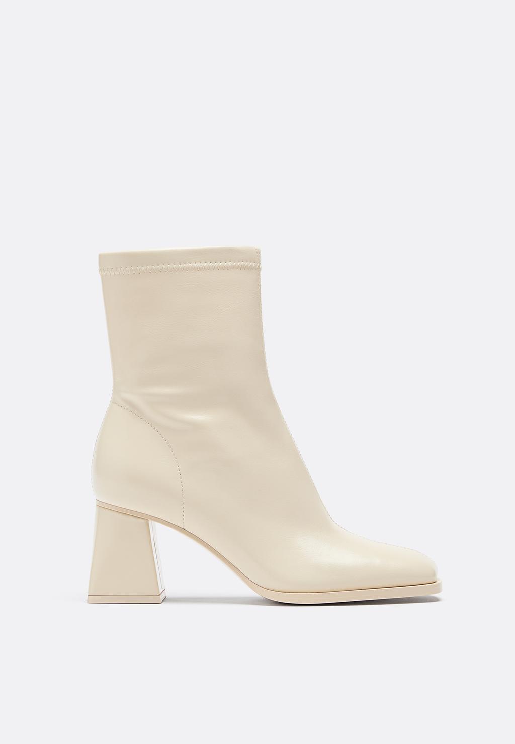 High-heel stretch ankle boots