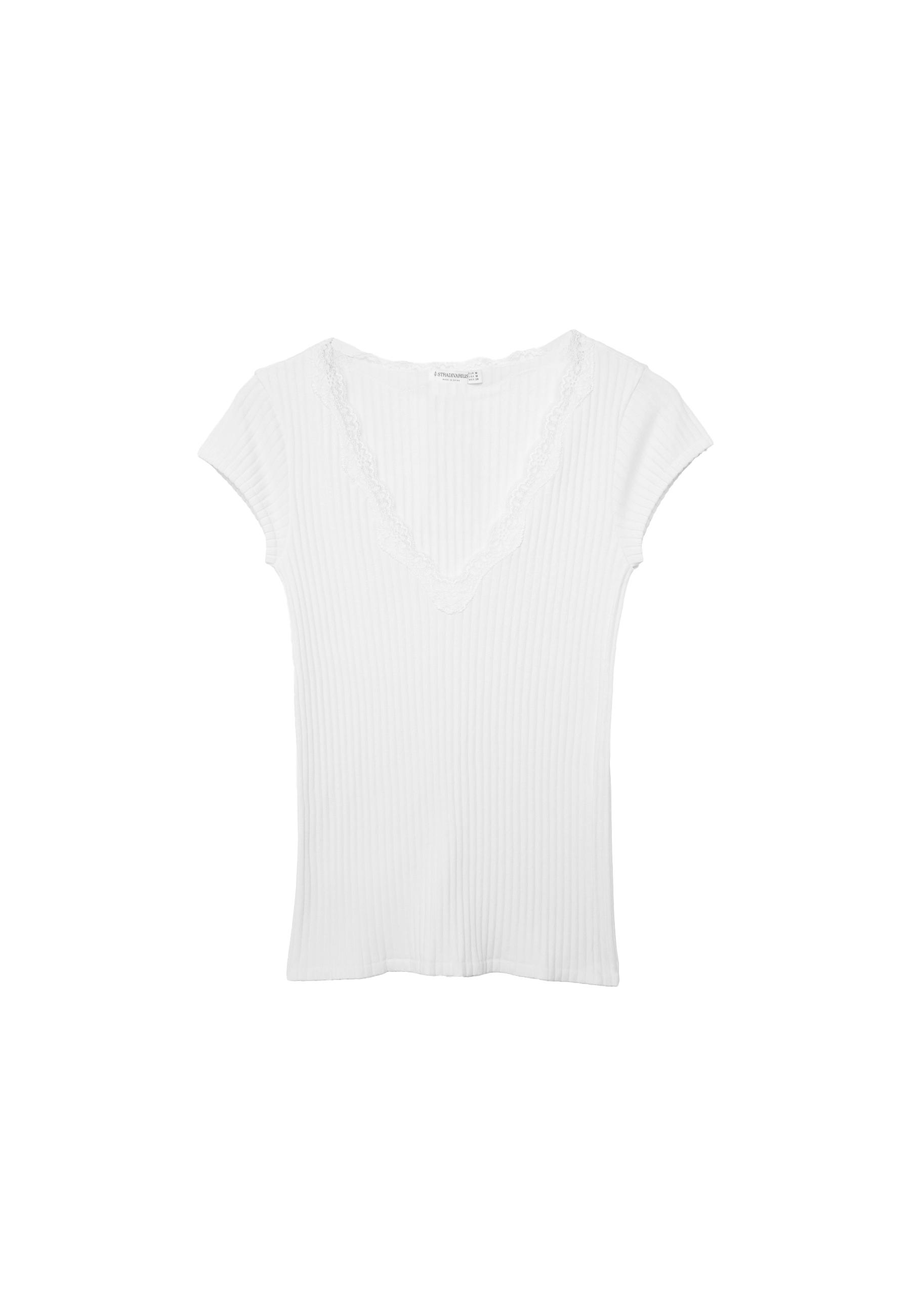 V-neck lace short sleeve T-shirt — Ecru