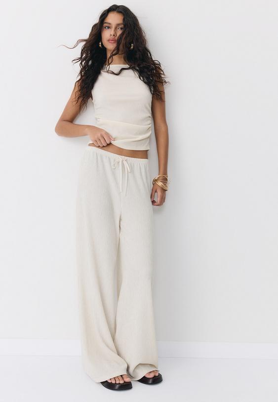 Stradivarius Straight-Leg Creased-Effect Trousers Vanilla M