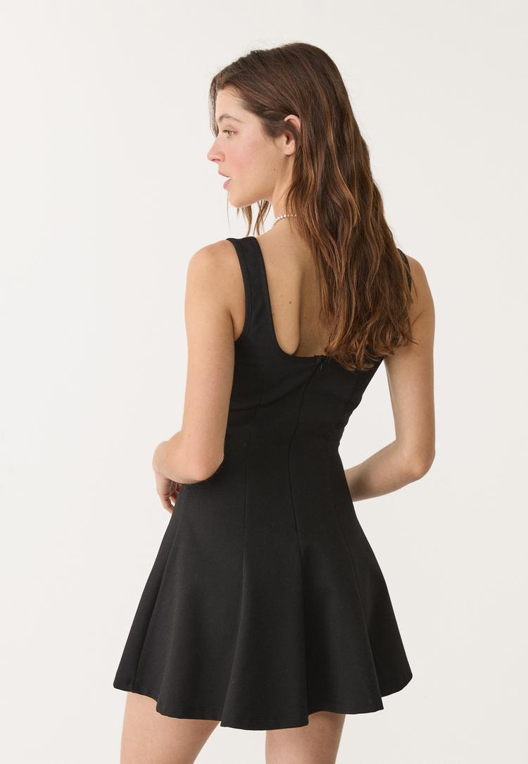 vestido corto tirantes