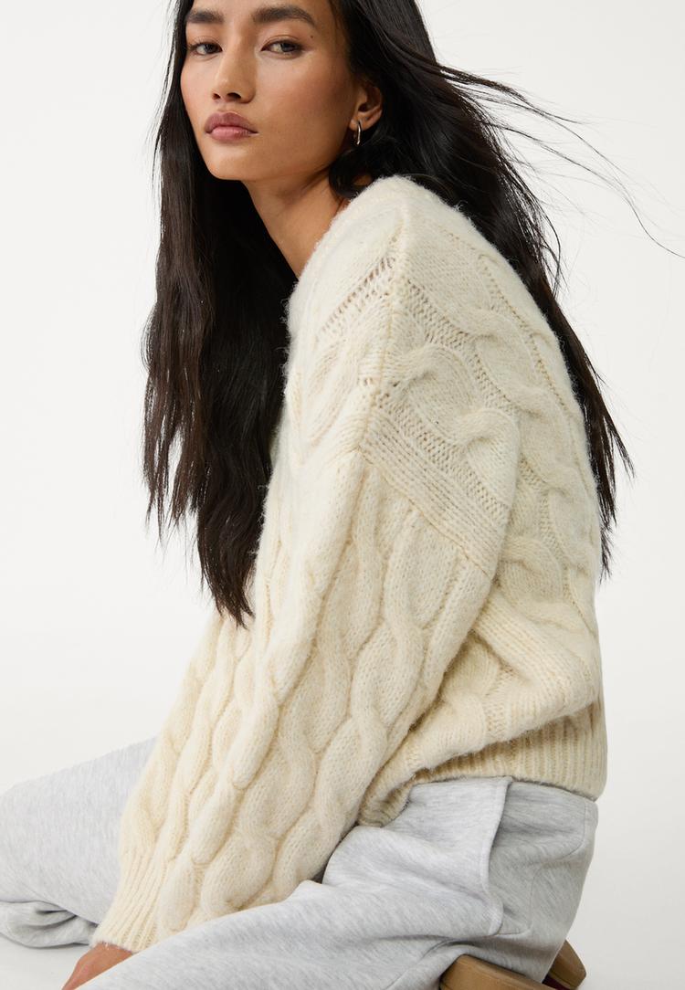 pull cropped en maille tressee