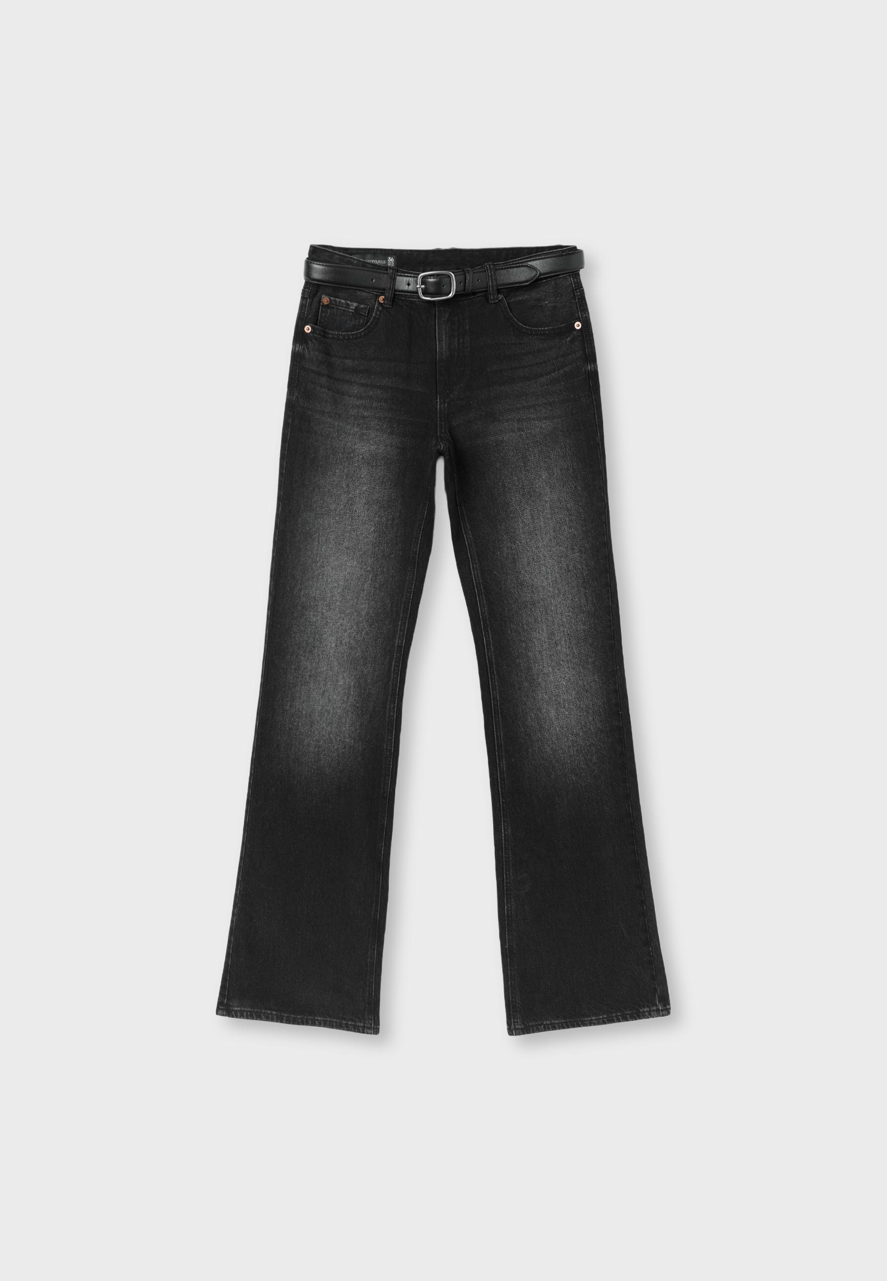 D68 boot-cut jeans with belt — BLACK DENIM WASH