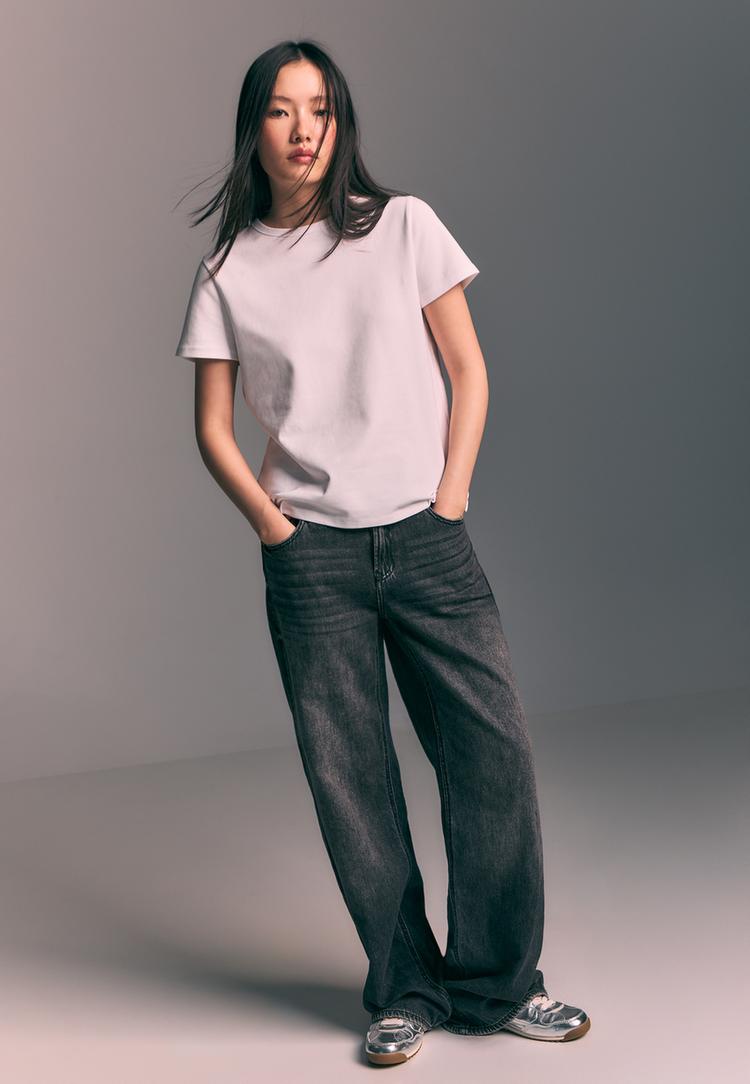 basic-t-shirt-mit-weichem-griff-und-regularem-schnitt