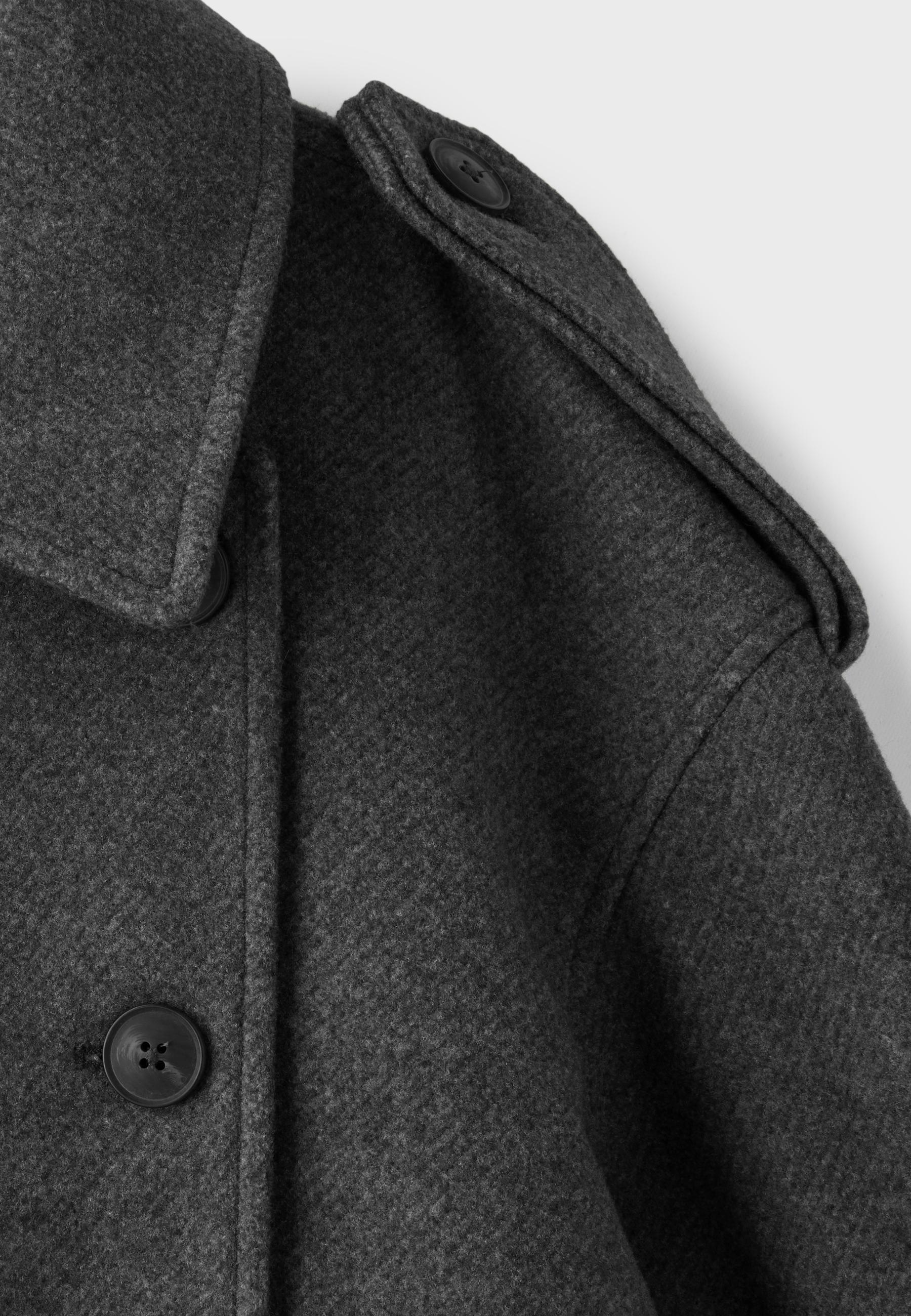 Stradivarius Yumuşak dokulu oversize trençkot görsel 6