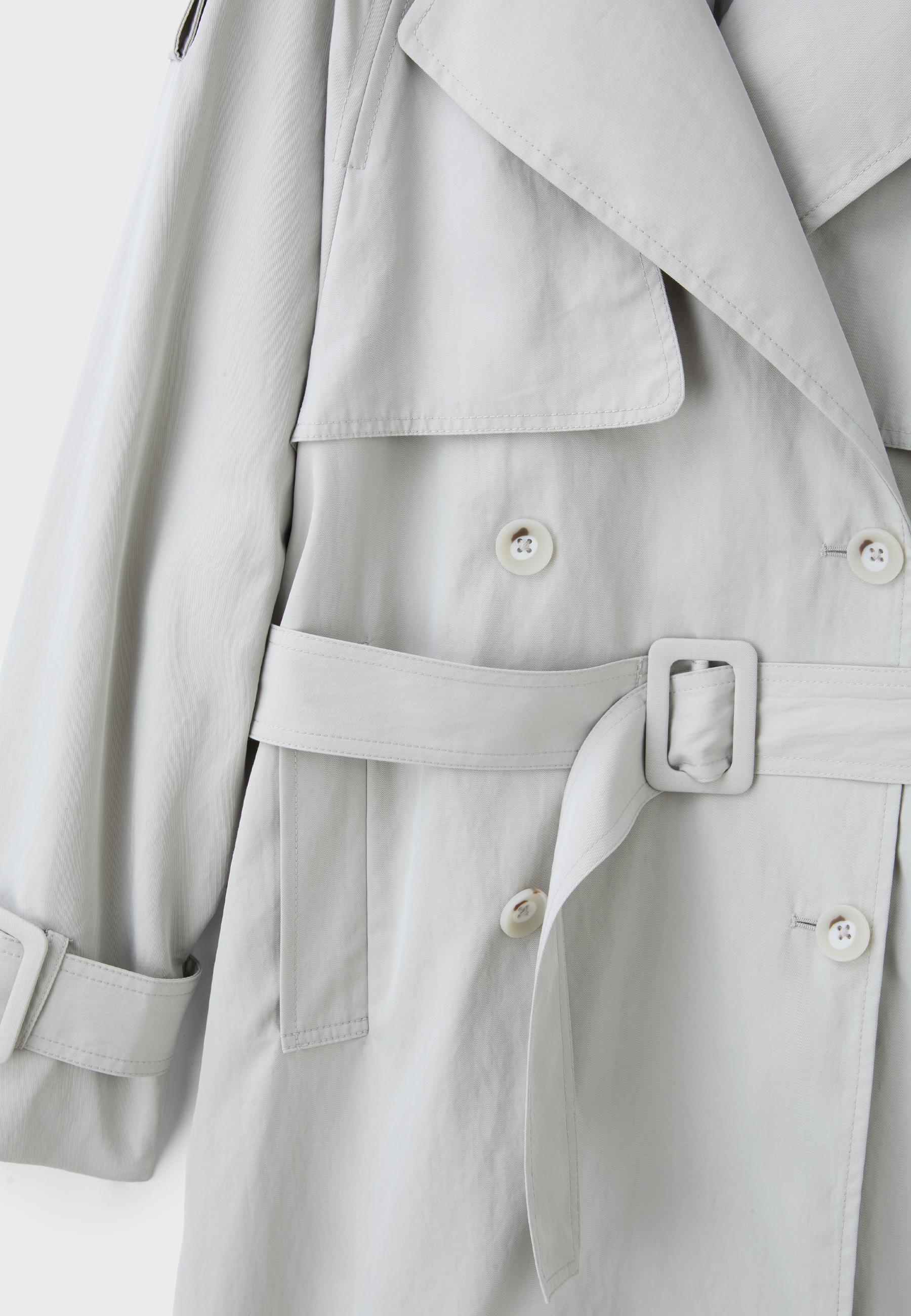 Oversize trench coat — Ecru