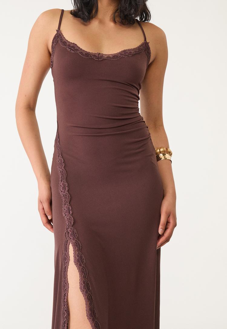 vestido largo encaje