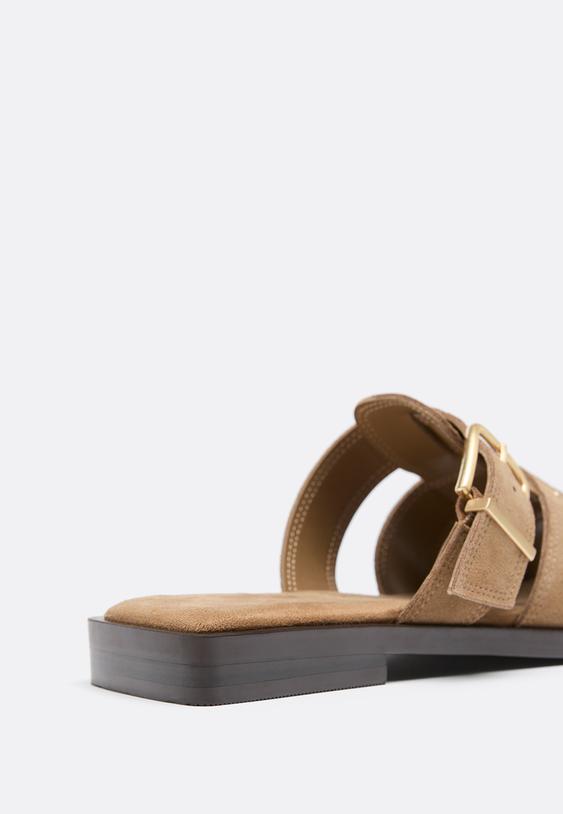 Stradivarius Sandales À Lanières En Cuir Ouvertes À L'arrière Beige 40