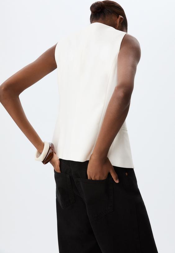 regular buttoned waistcoat