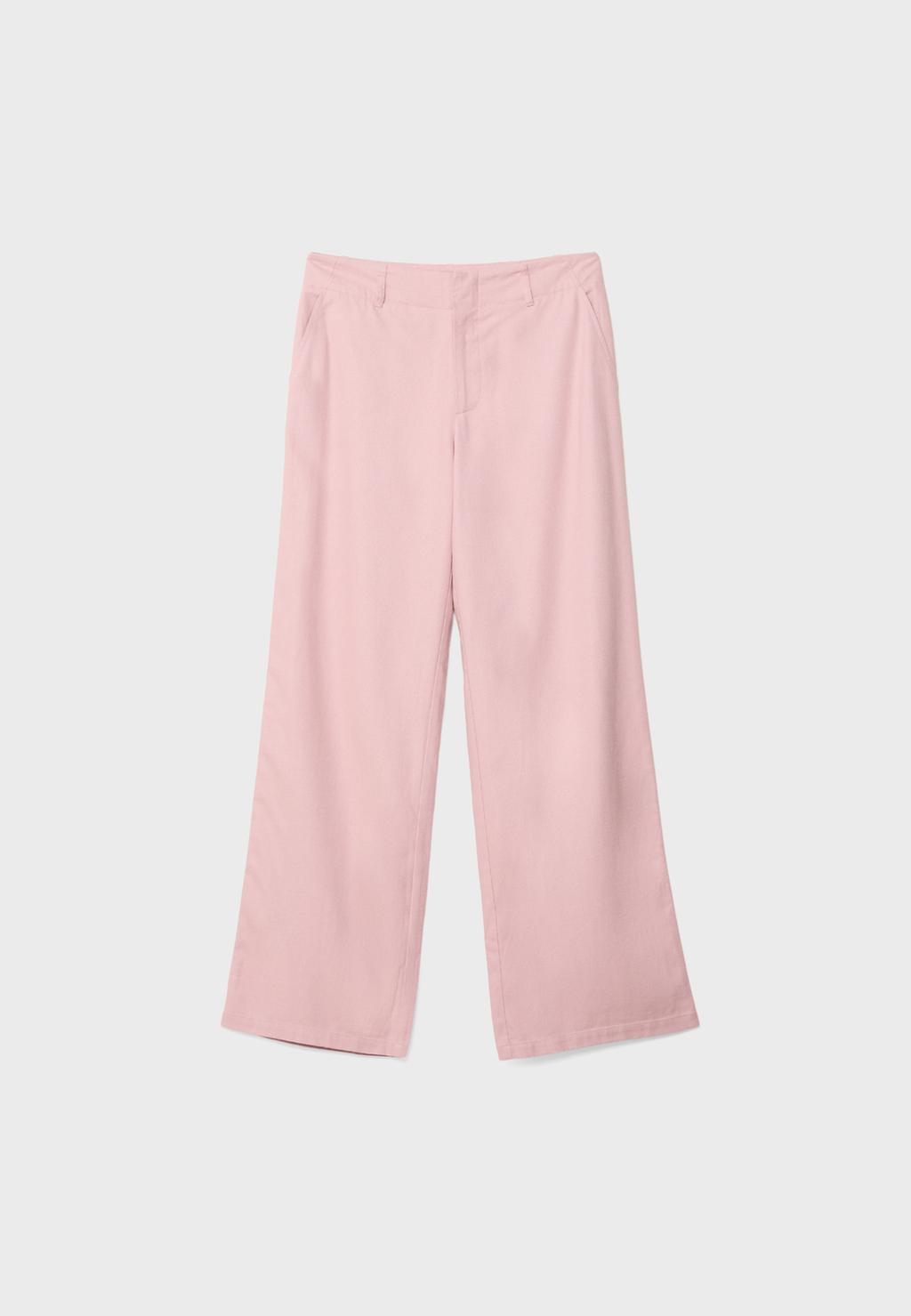 Pantalón recto fluido con lino