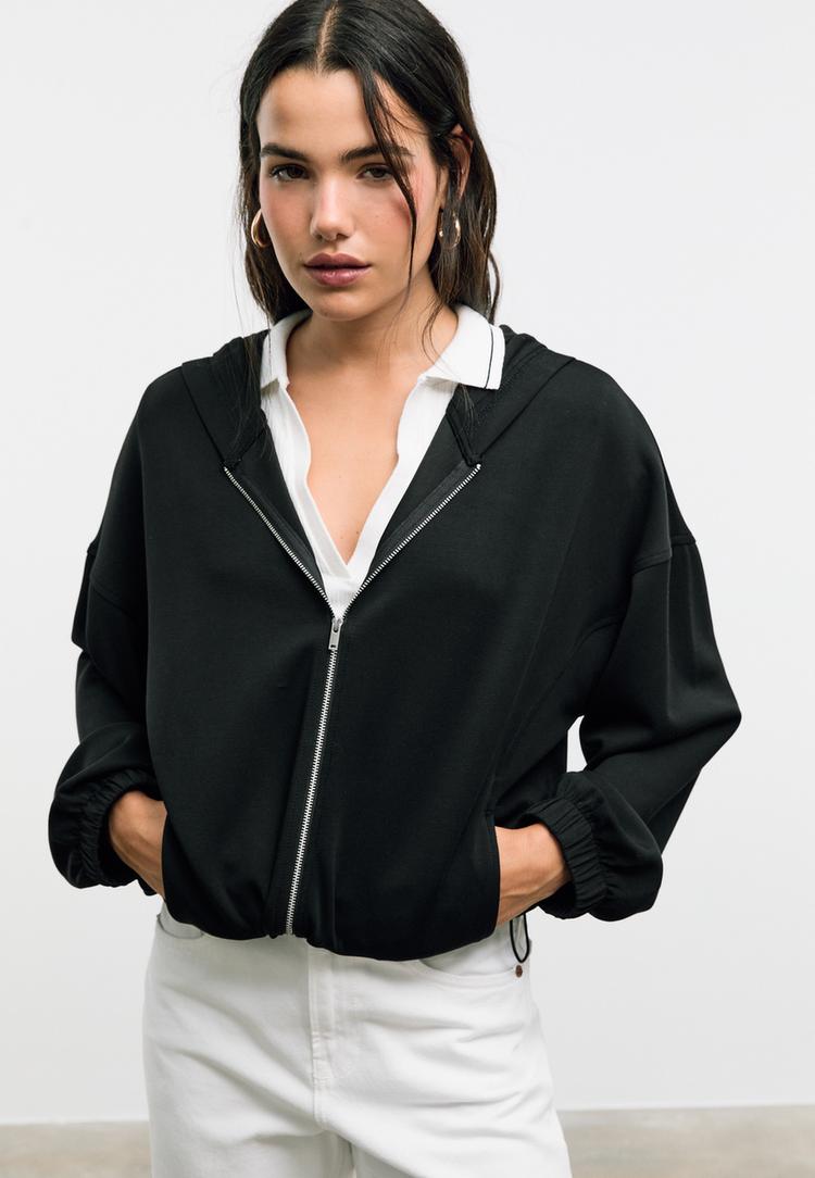 sudadera capucha abullonada tacto suave