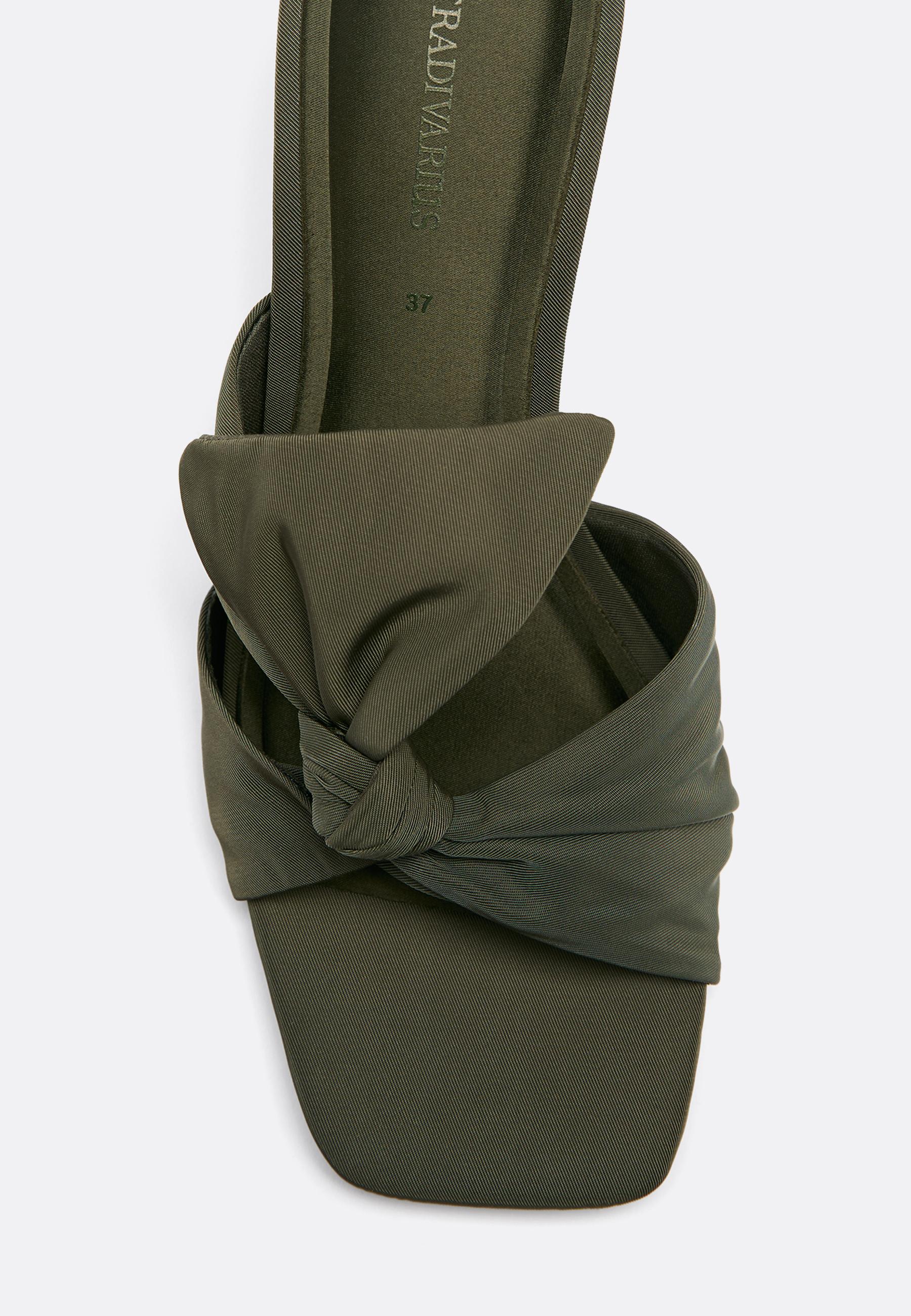 Heeled tie sandals — KHAKI