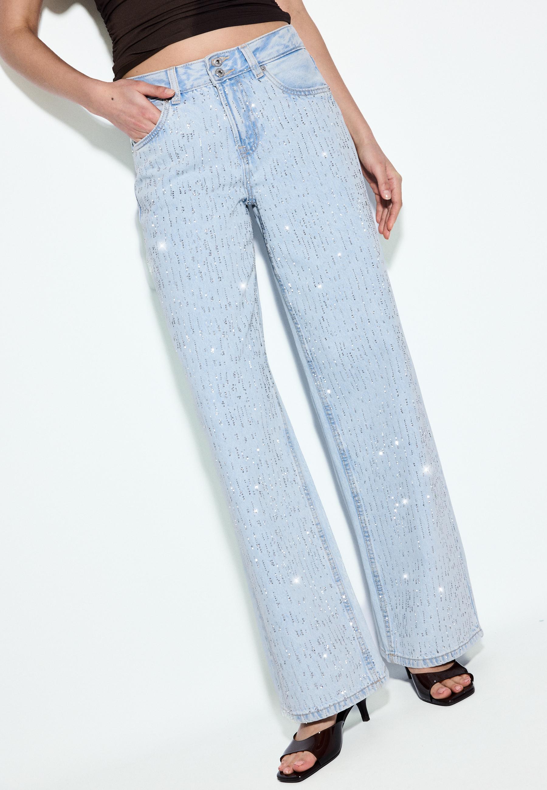Low-waist wide-leg jeans with rhinestones — MEDIUM LIGHT BLUE DENIM