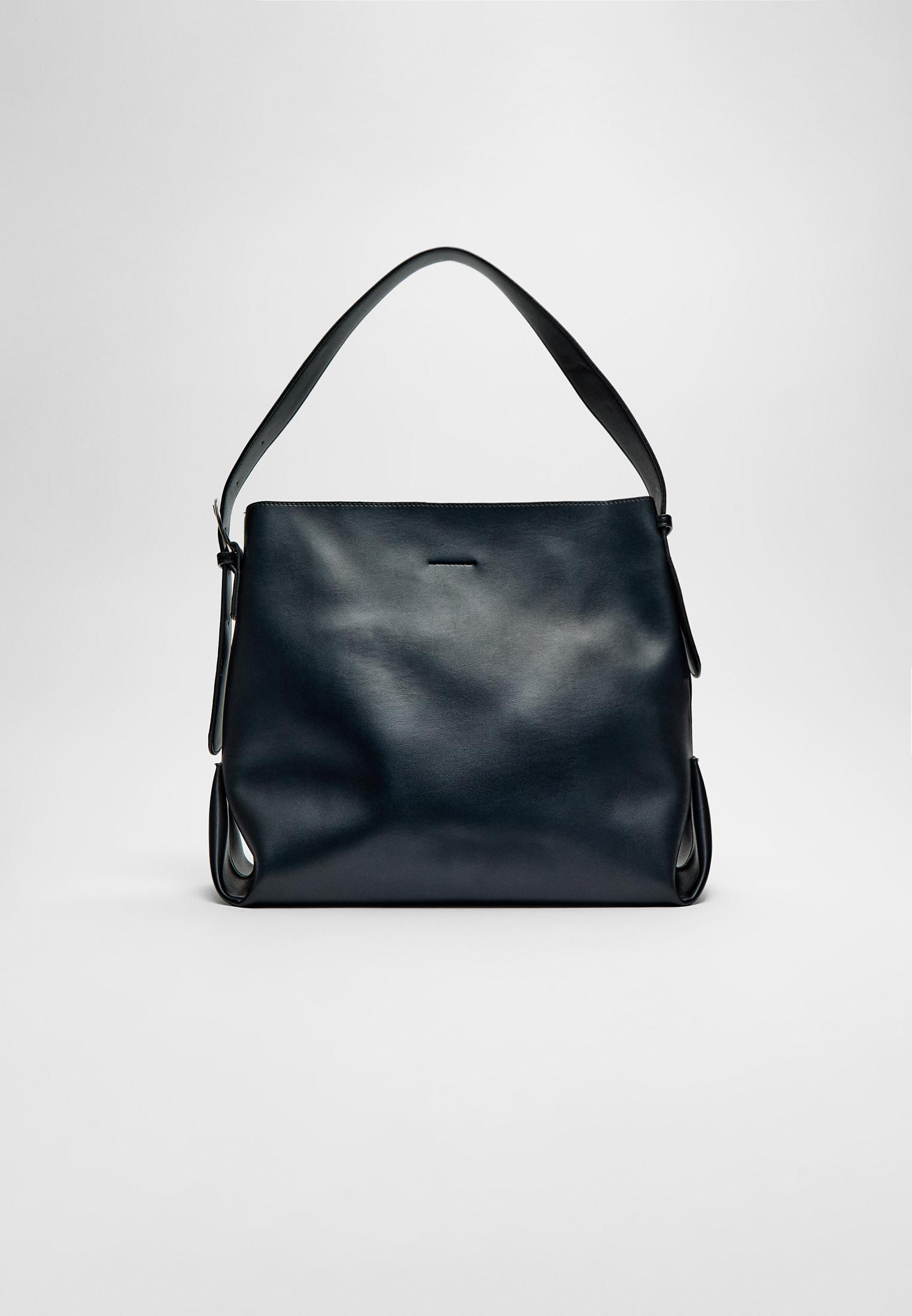 Bag with shoulder strap