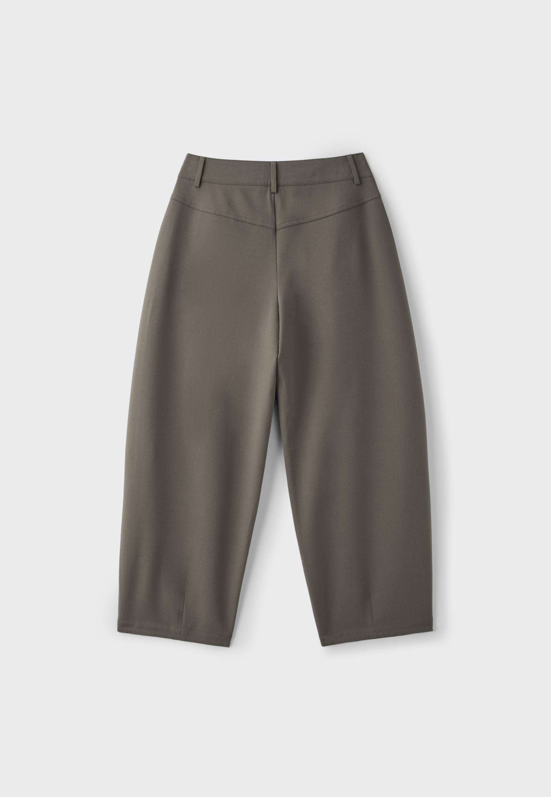 Tailored barrel trousers — Brown
