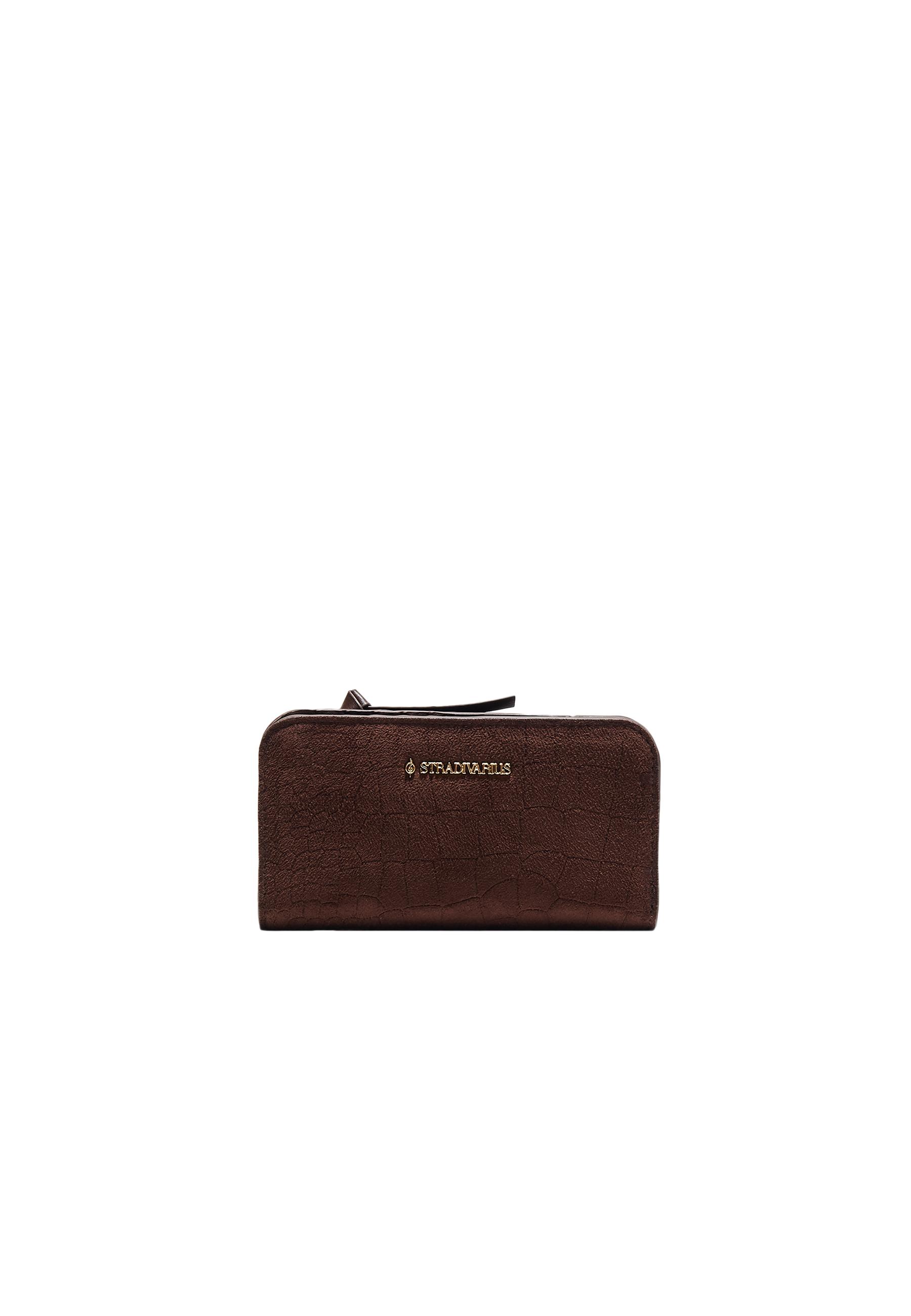 Long embossed zip-pull wallet — Brown