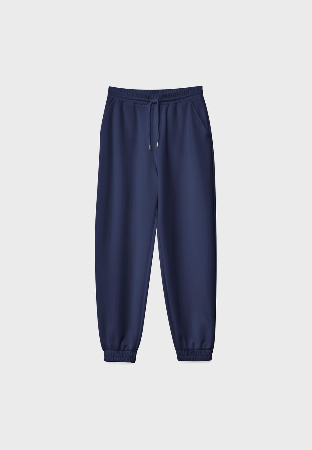 Pantalón jogger tacto suave