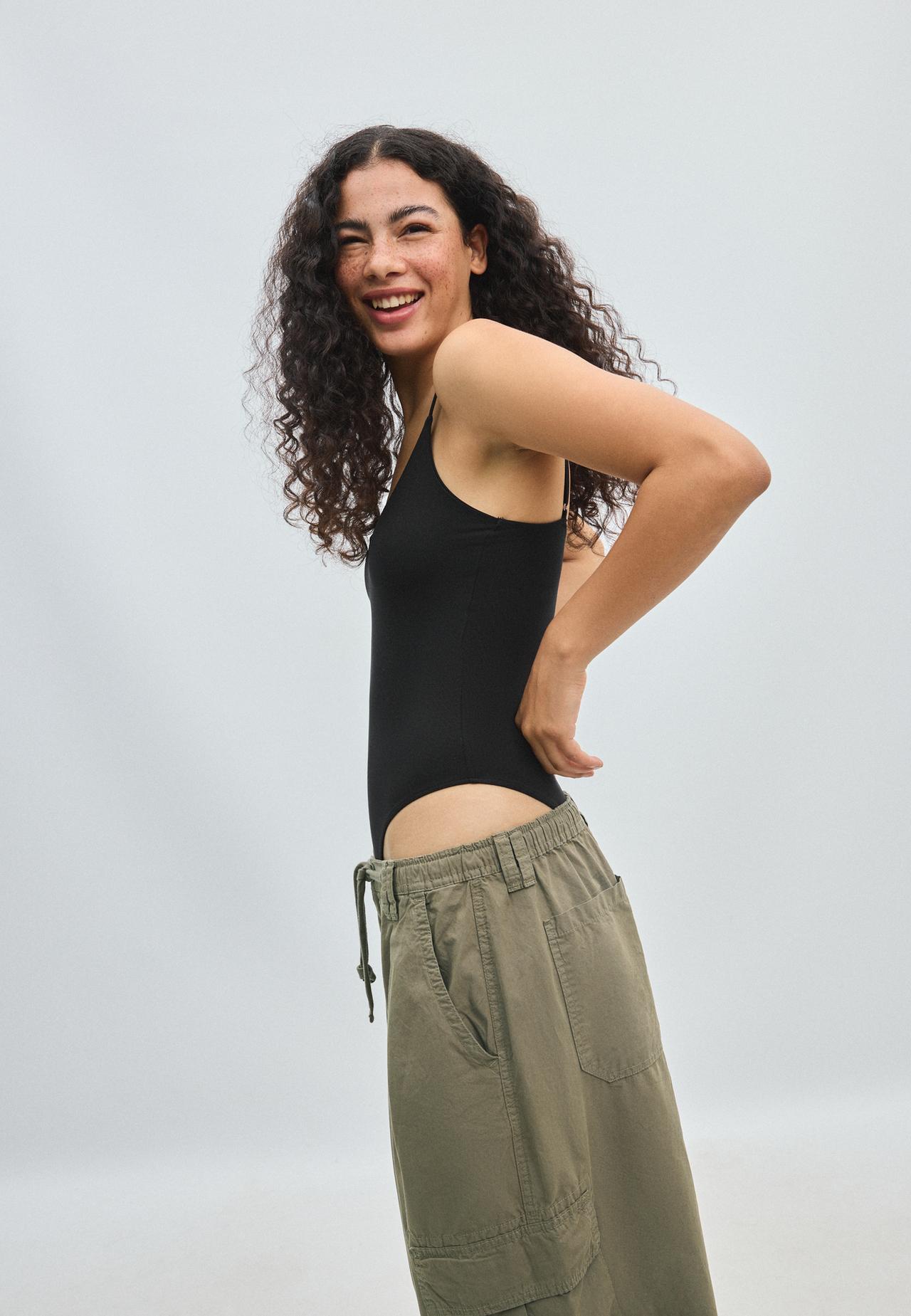 V-neck bodysuit with straps — Black
