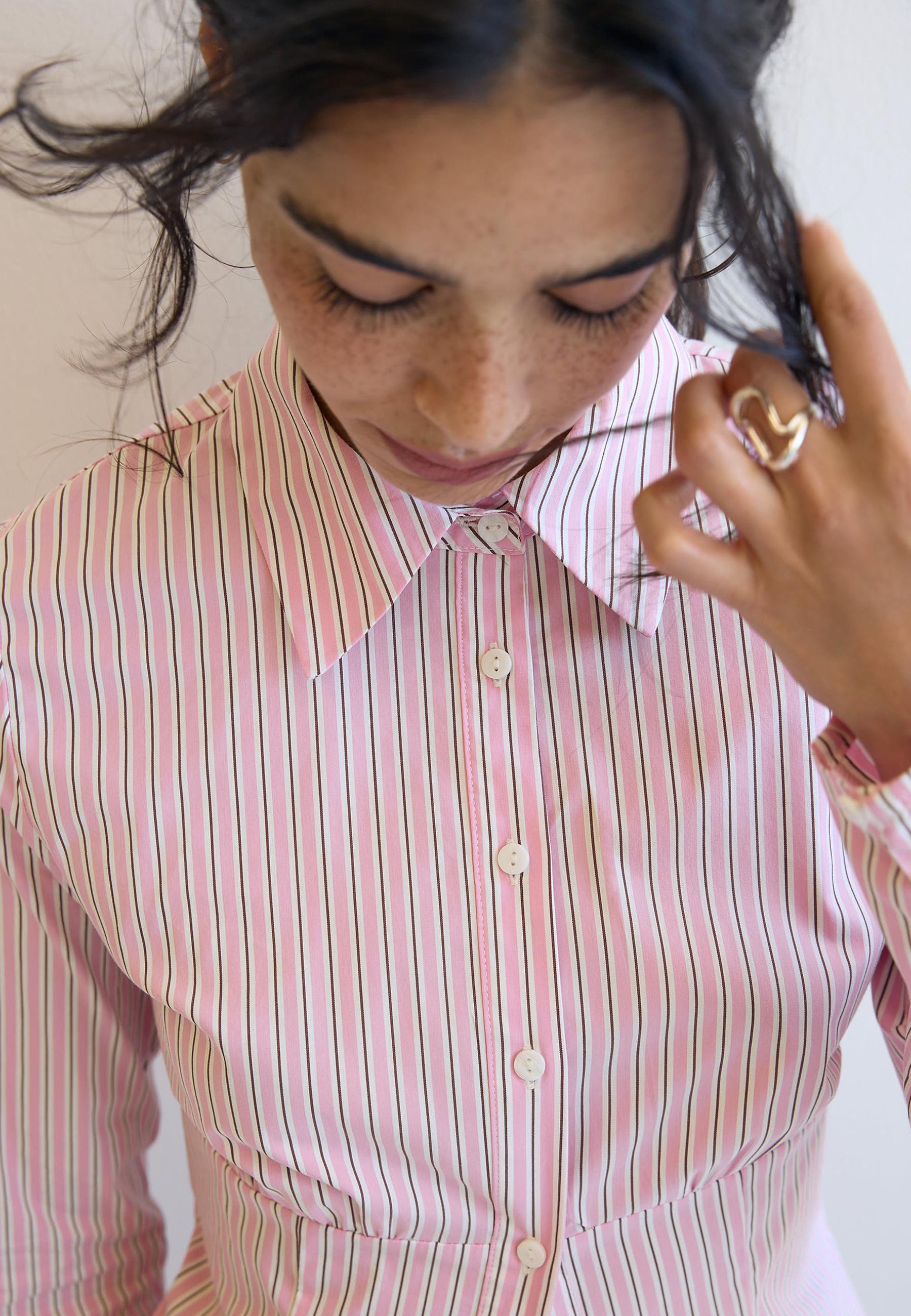 Fitted shirt with underbust seam — Pastel pink