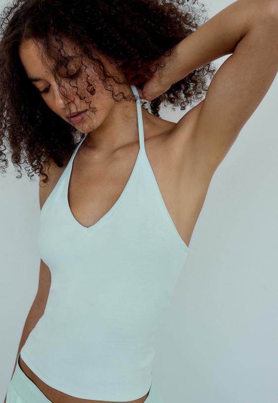 top ajustado halter