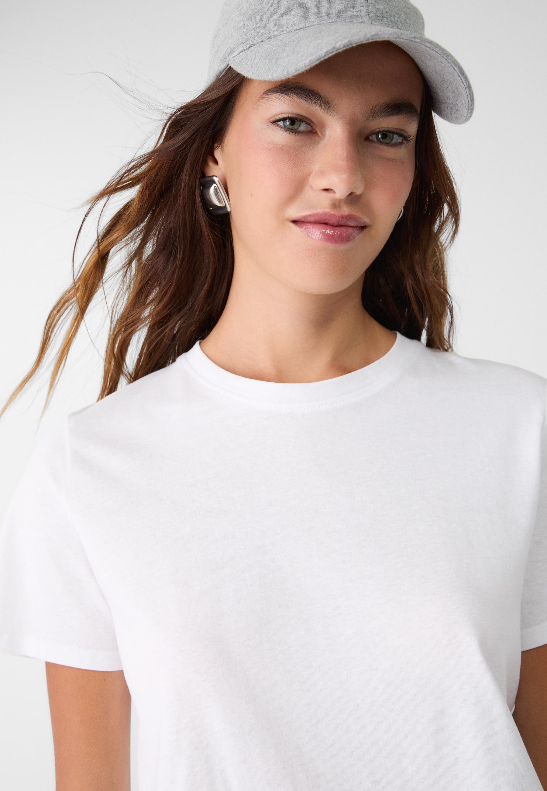 Camisetas basicas stradivarius deals