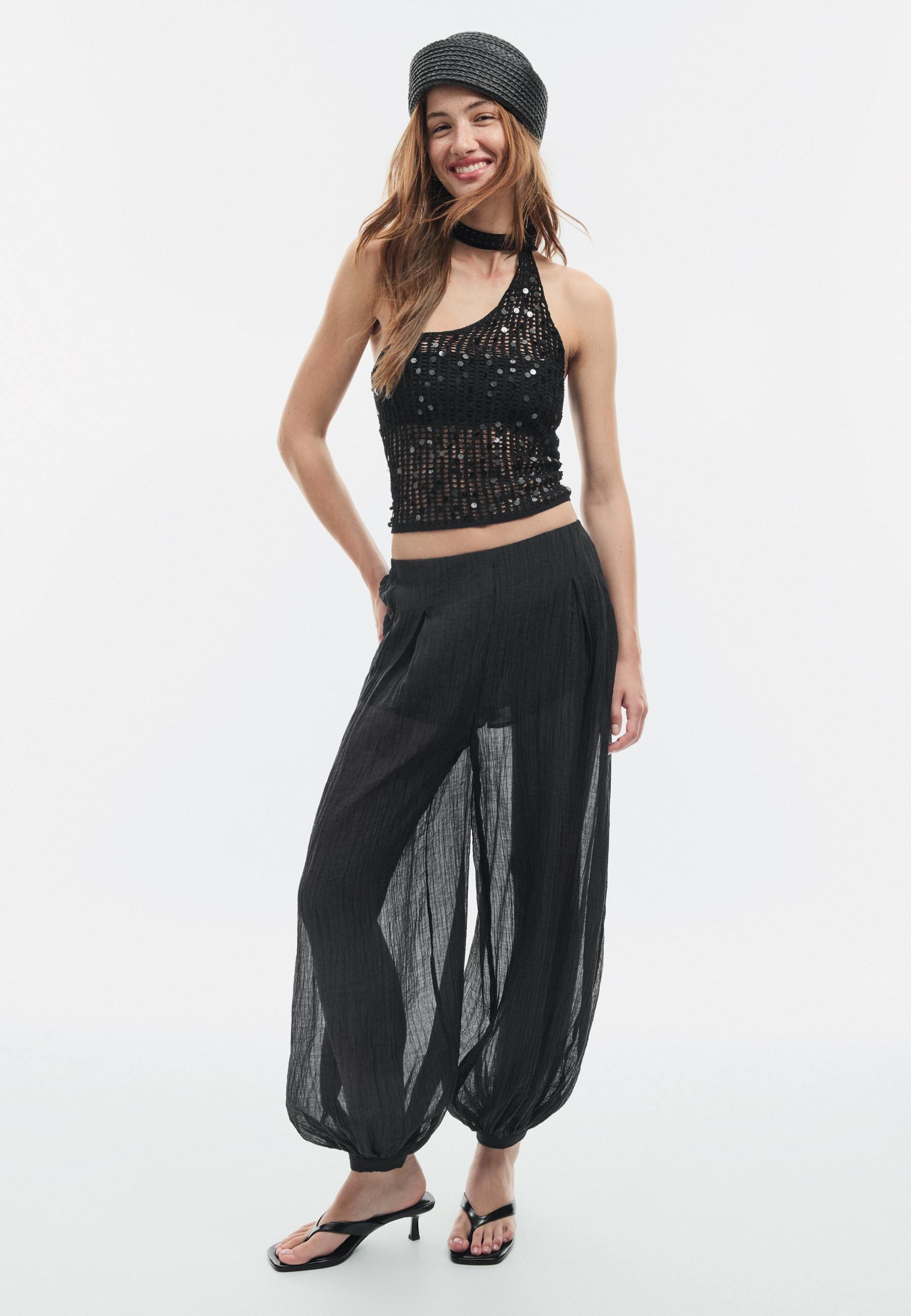 Textured sarouel trousers — Black