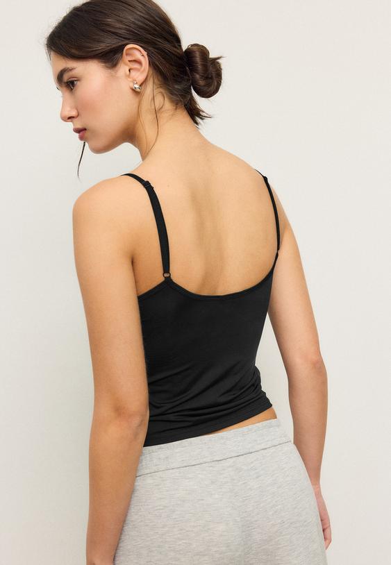 camiseta basica tirantes