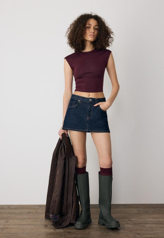 camiseta basica ajustada crop