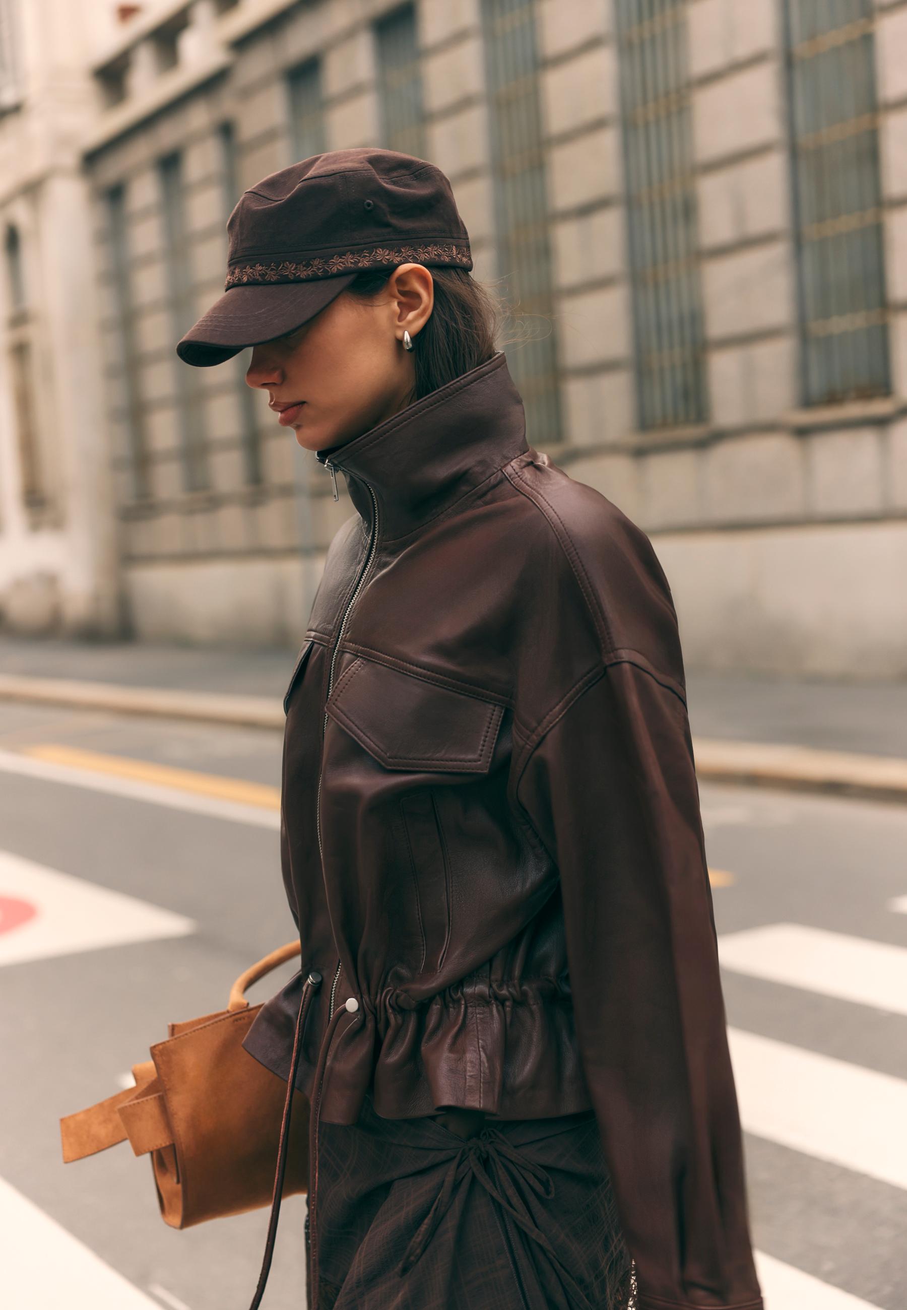 City shopper bag with buckle detail — Terracotta