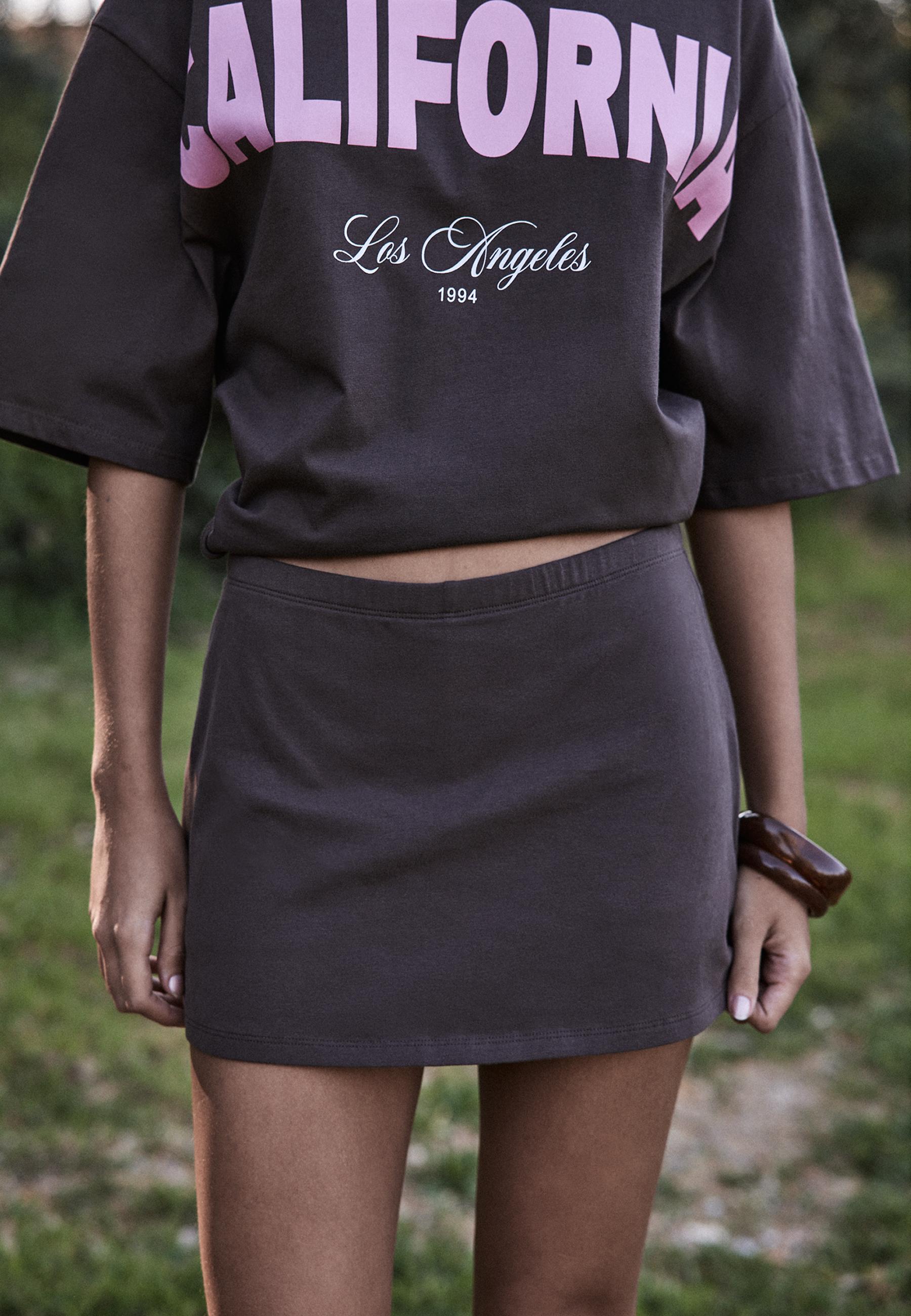 Basic knit skort — Brown