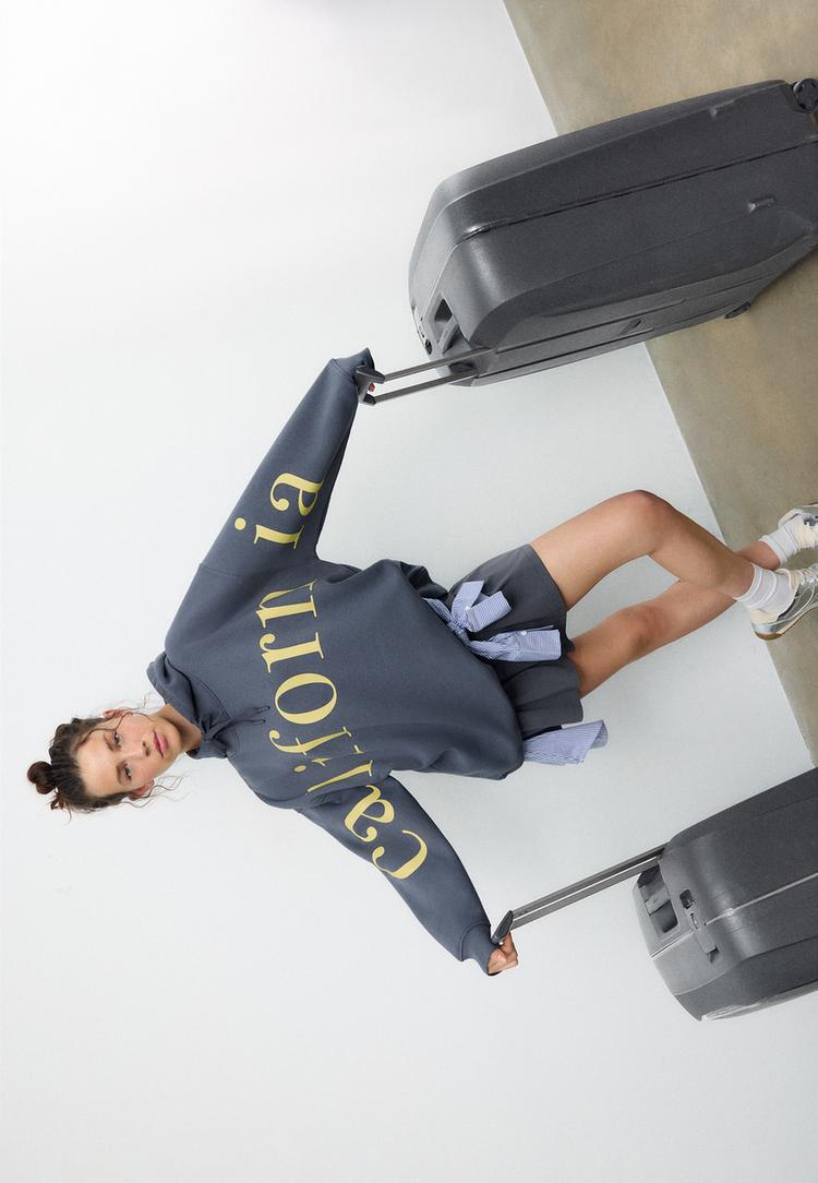 sudadera capucha estampada