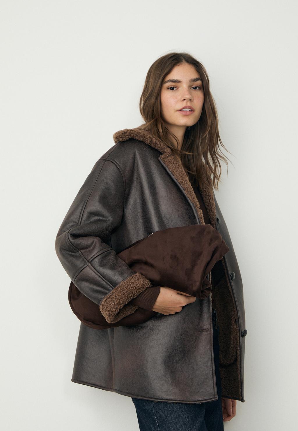 Oversize double-faced jacket with buttons