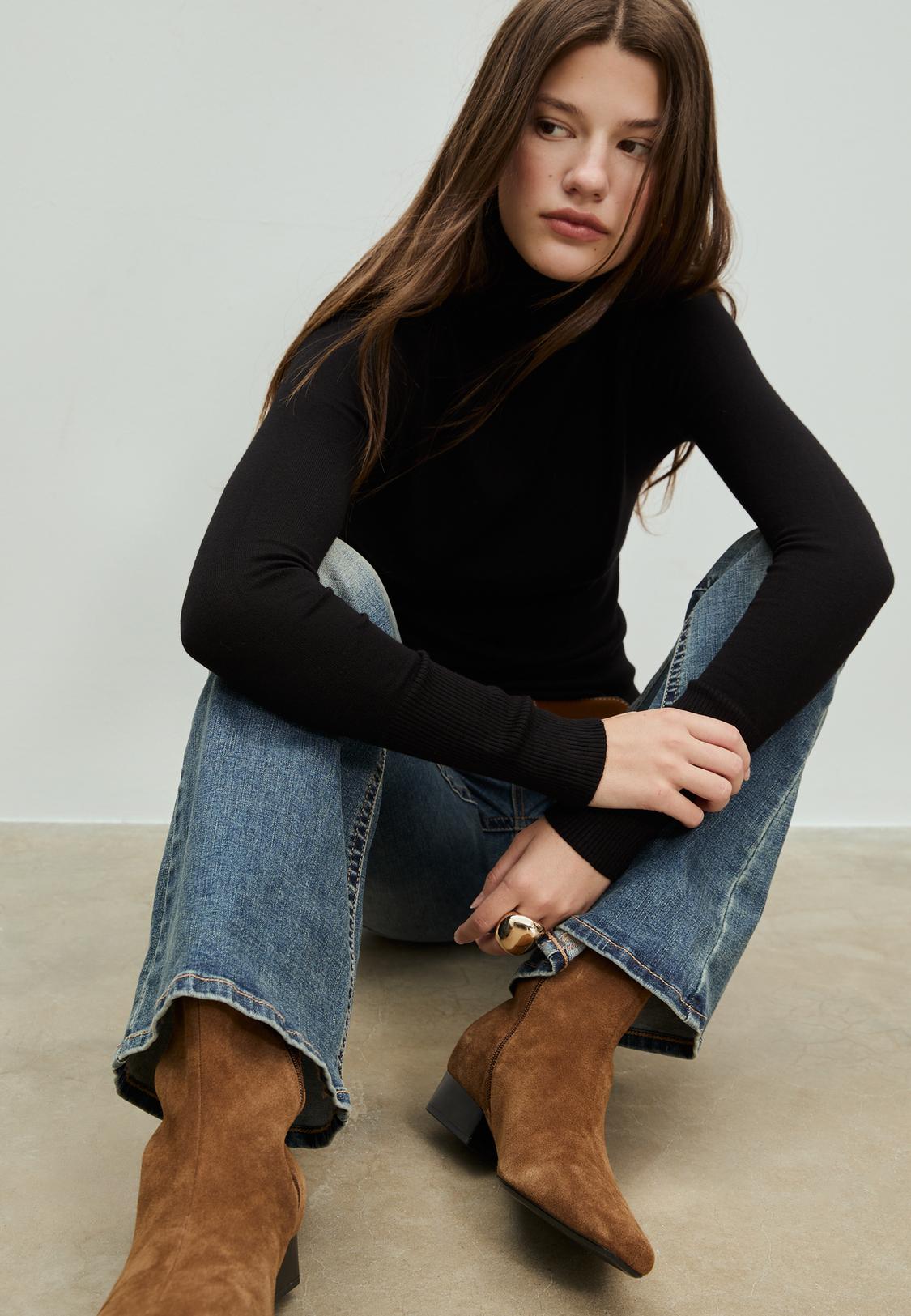 High neck knit jumper