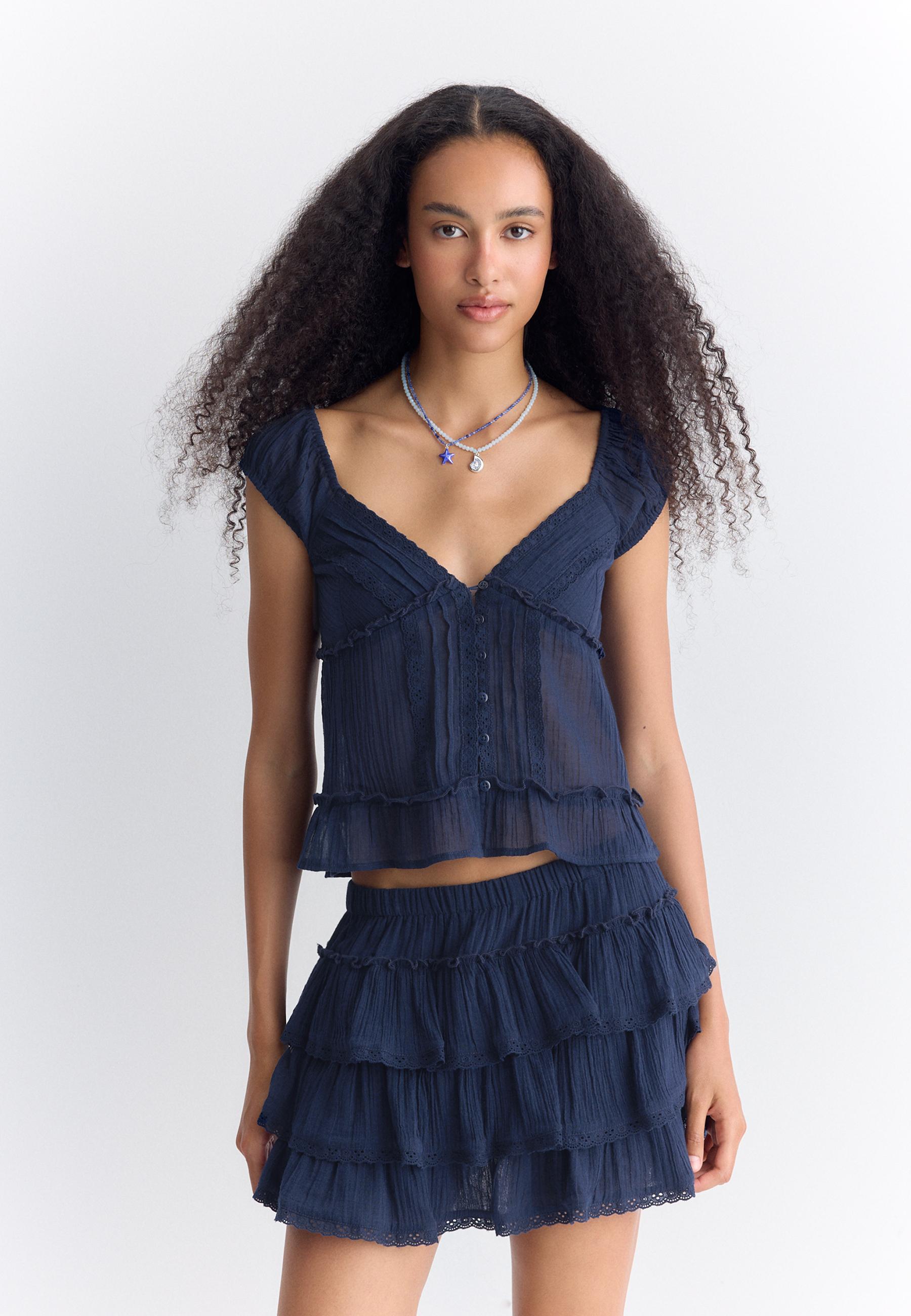 Fluid top with buttons — Navy blue