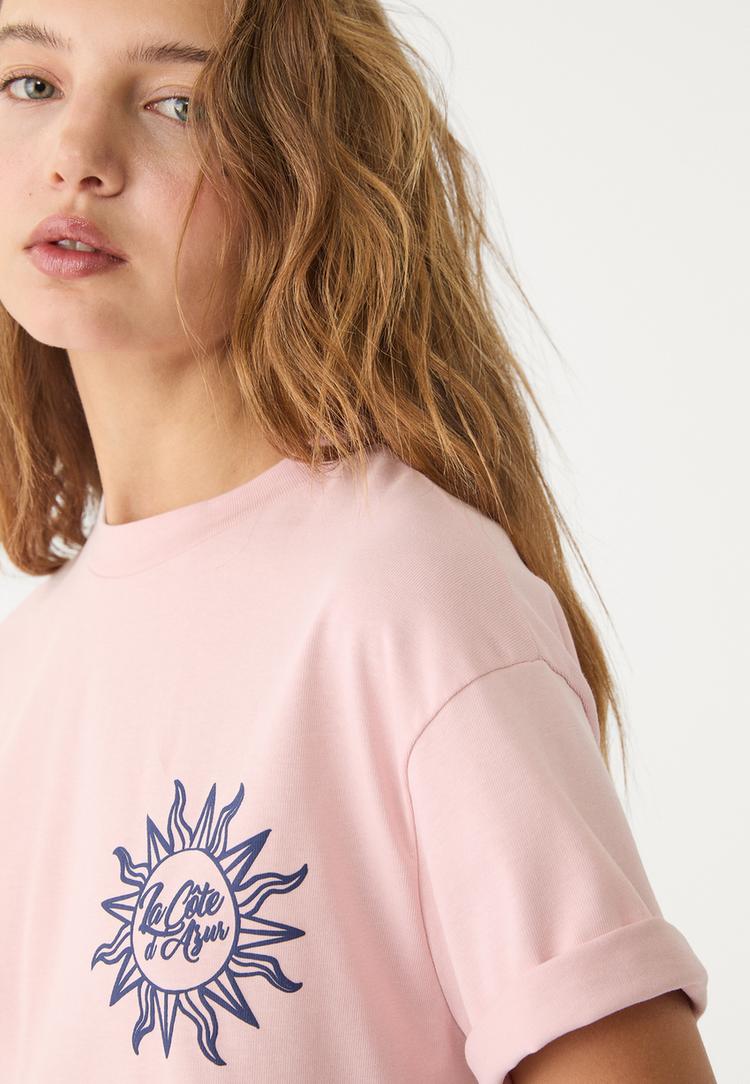 camiseta oversize estampado