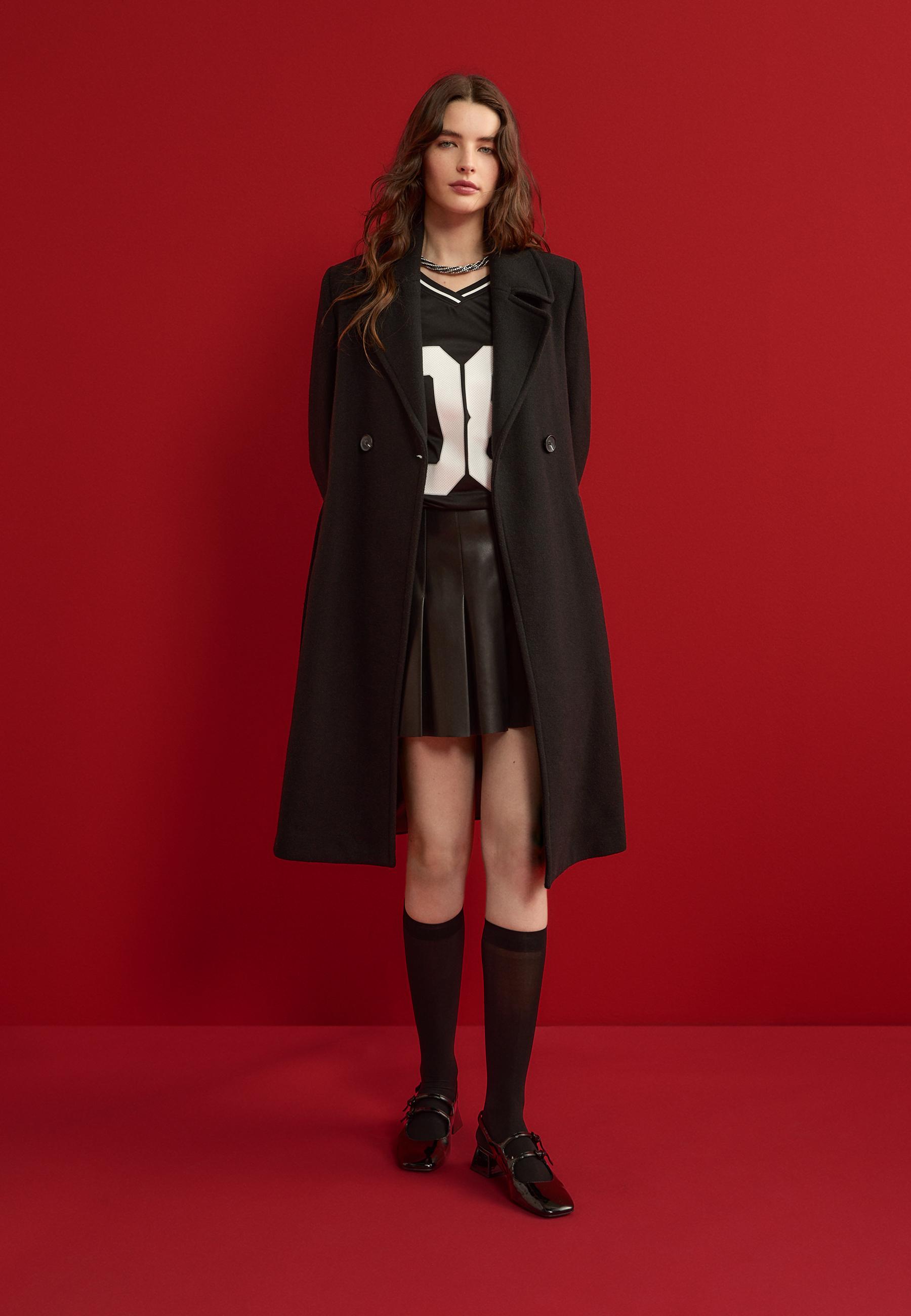 Felt texture coat with belt — Black