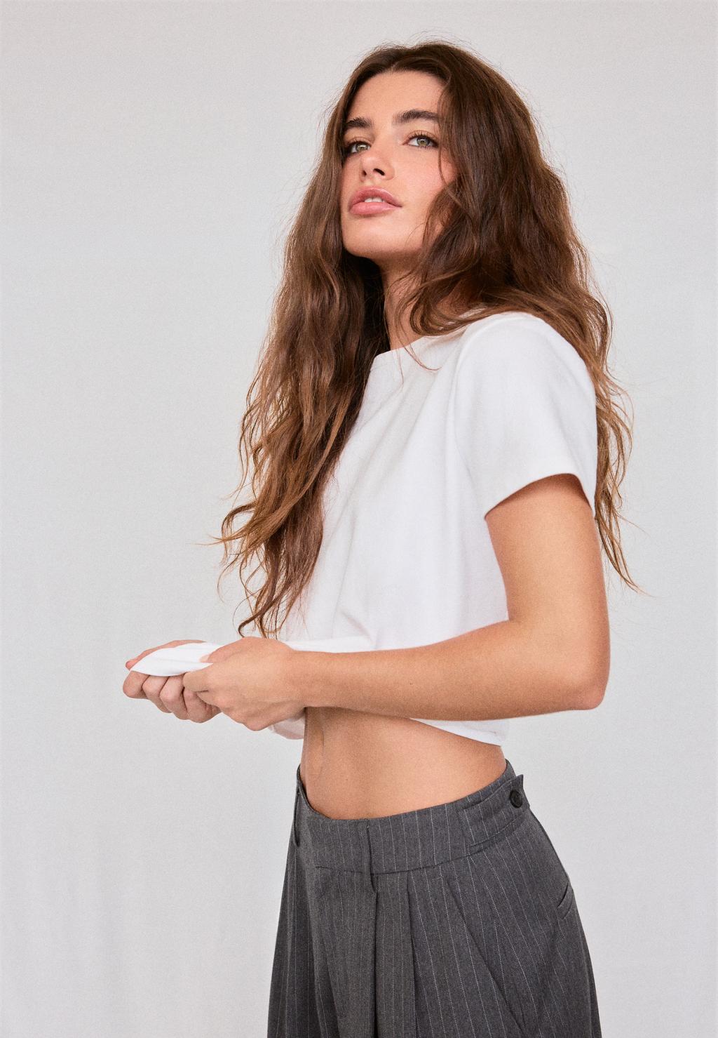 B02 Basic regular fit soft-touch T-shirt