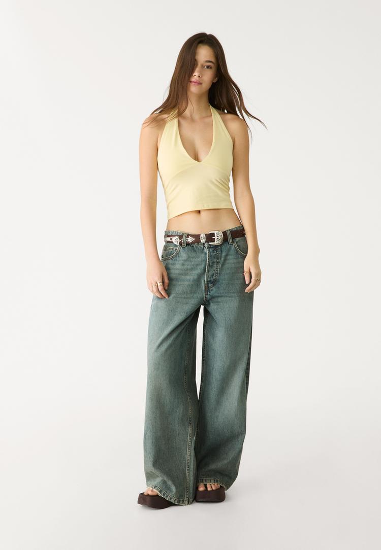 top halter escote pico