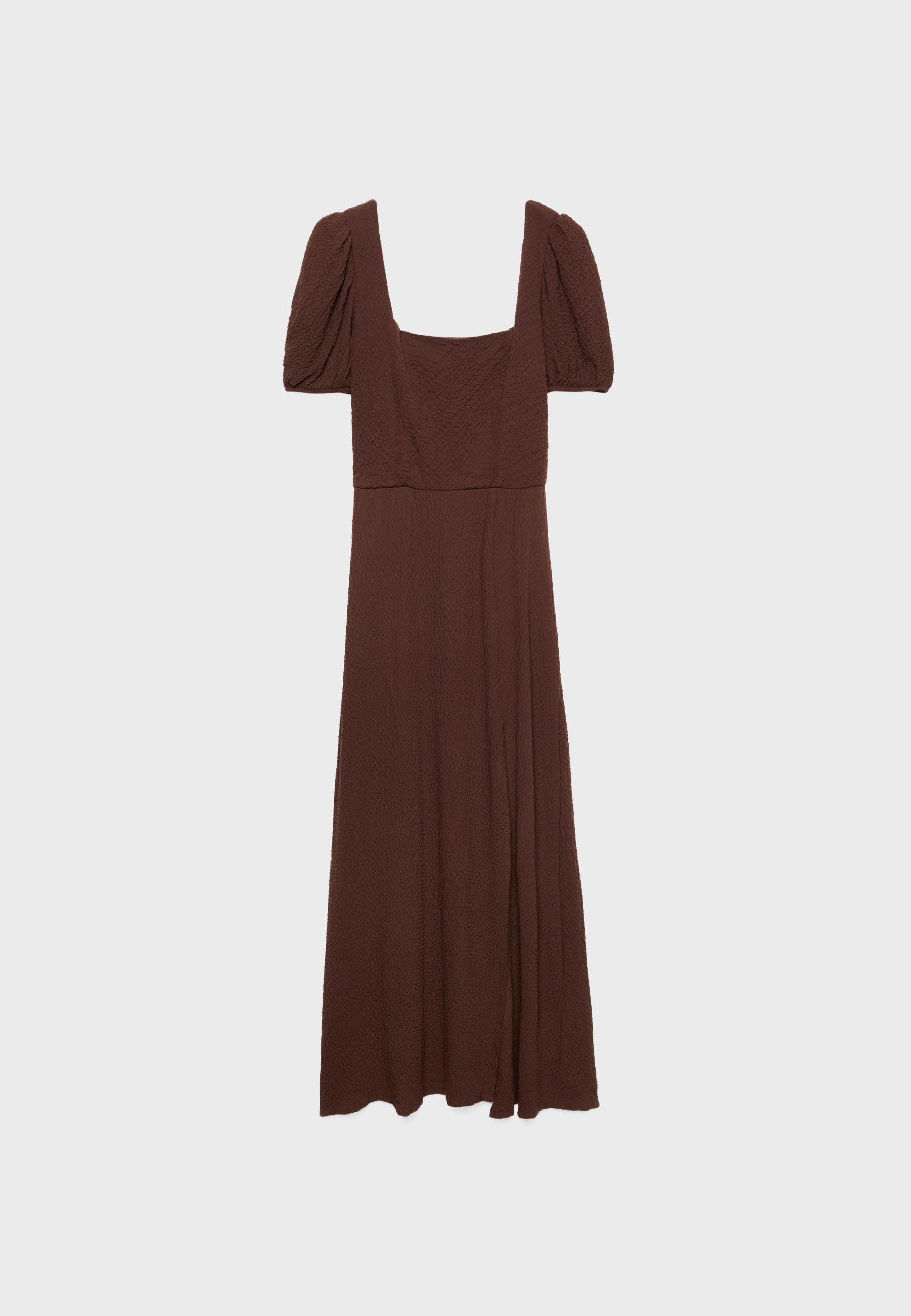 Loose-fitting maxi dress with criss-cross back — Brown