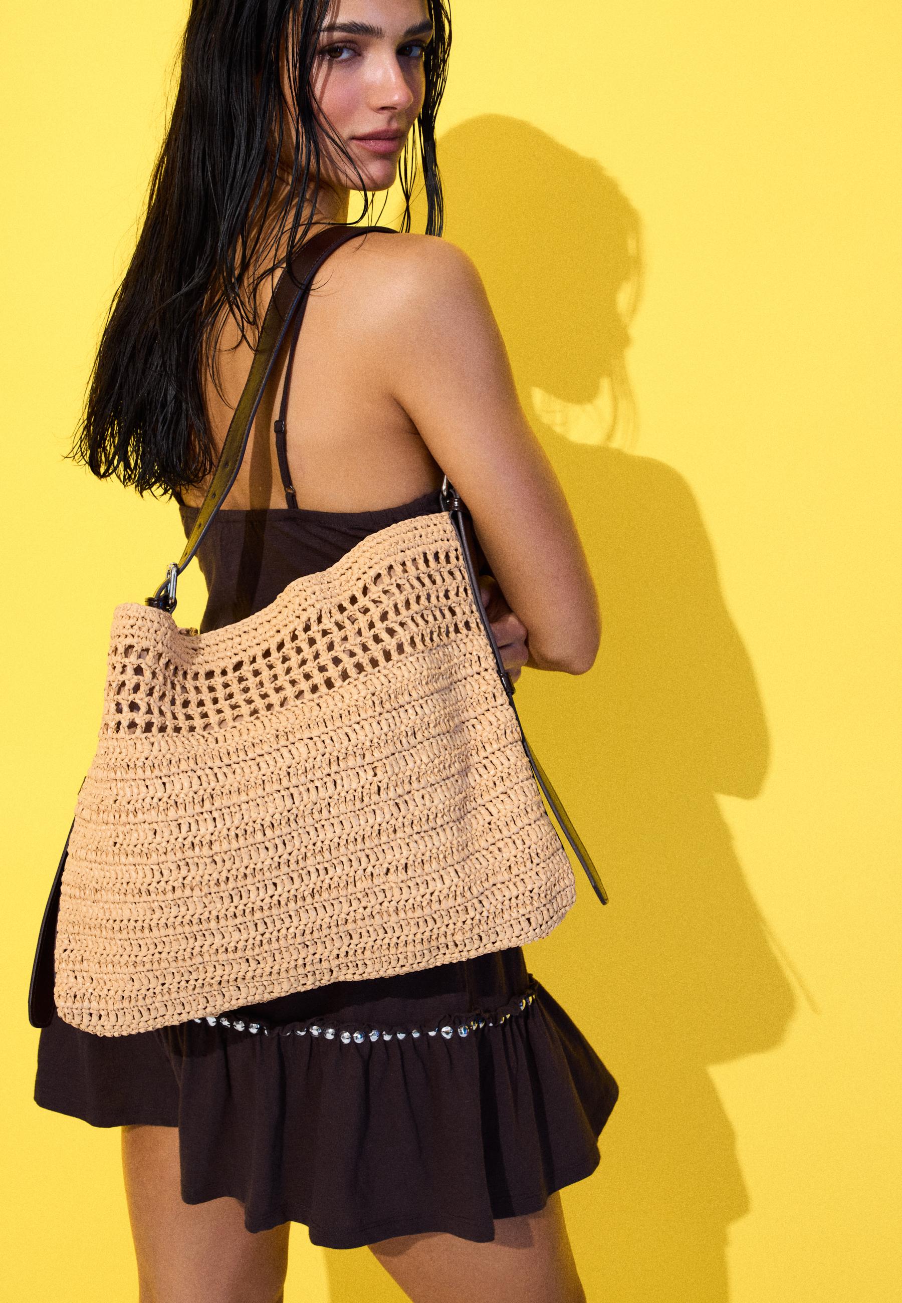 Crochet shoulder bag — Ecru