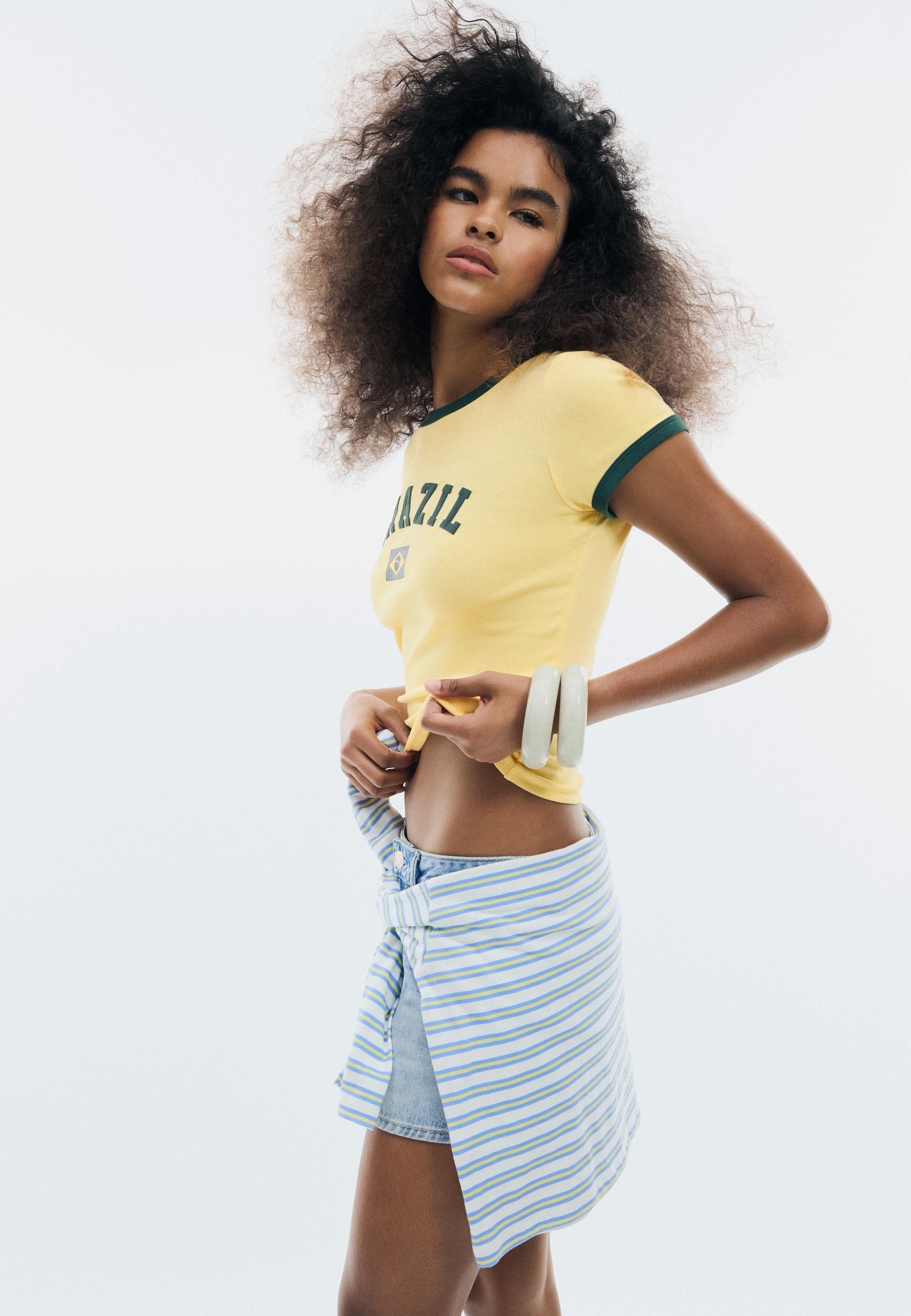 Printed short sleeve T-shirt — Gold
