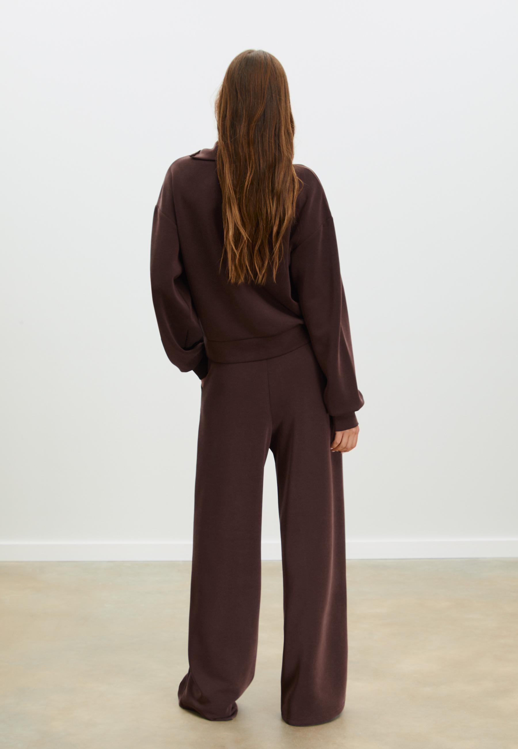 Soft-touch sweatshirt with side zip — Brown