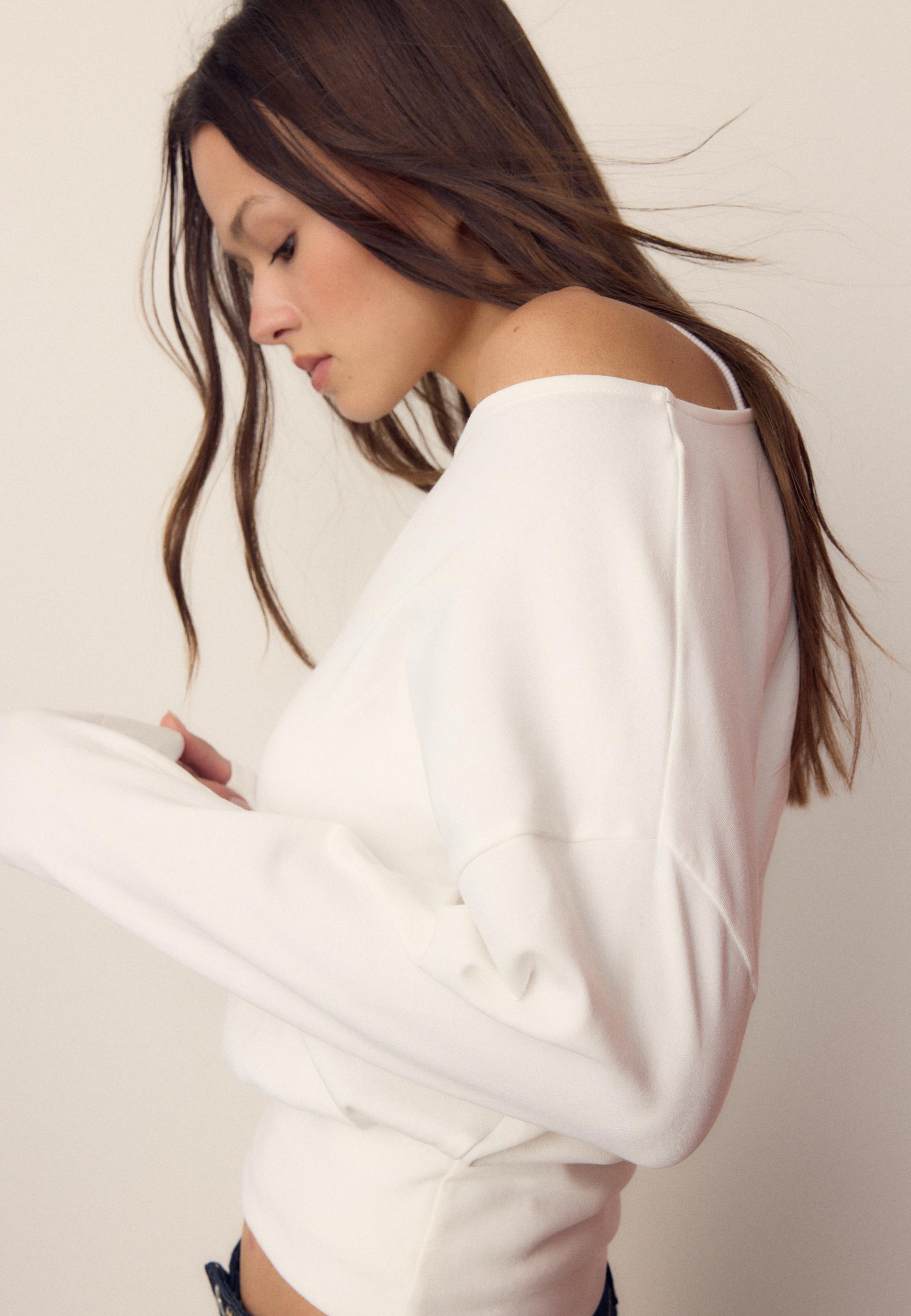 Boat neck long sleeve T-shirt with cummerbund hem — Ecru