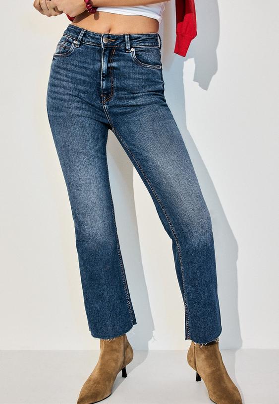 d78 jeans cropped flare