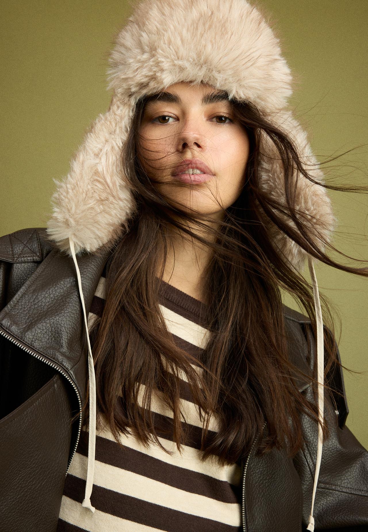 Reversible aviator hat — Ecru