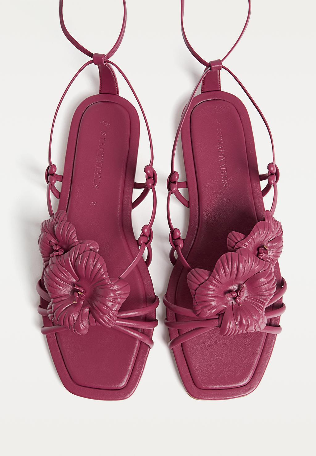 Sandalia plana flor